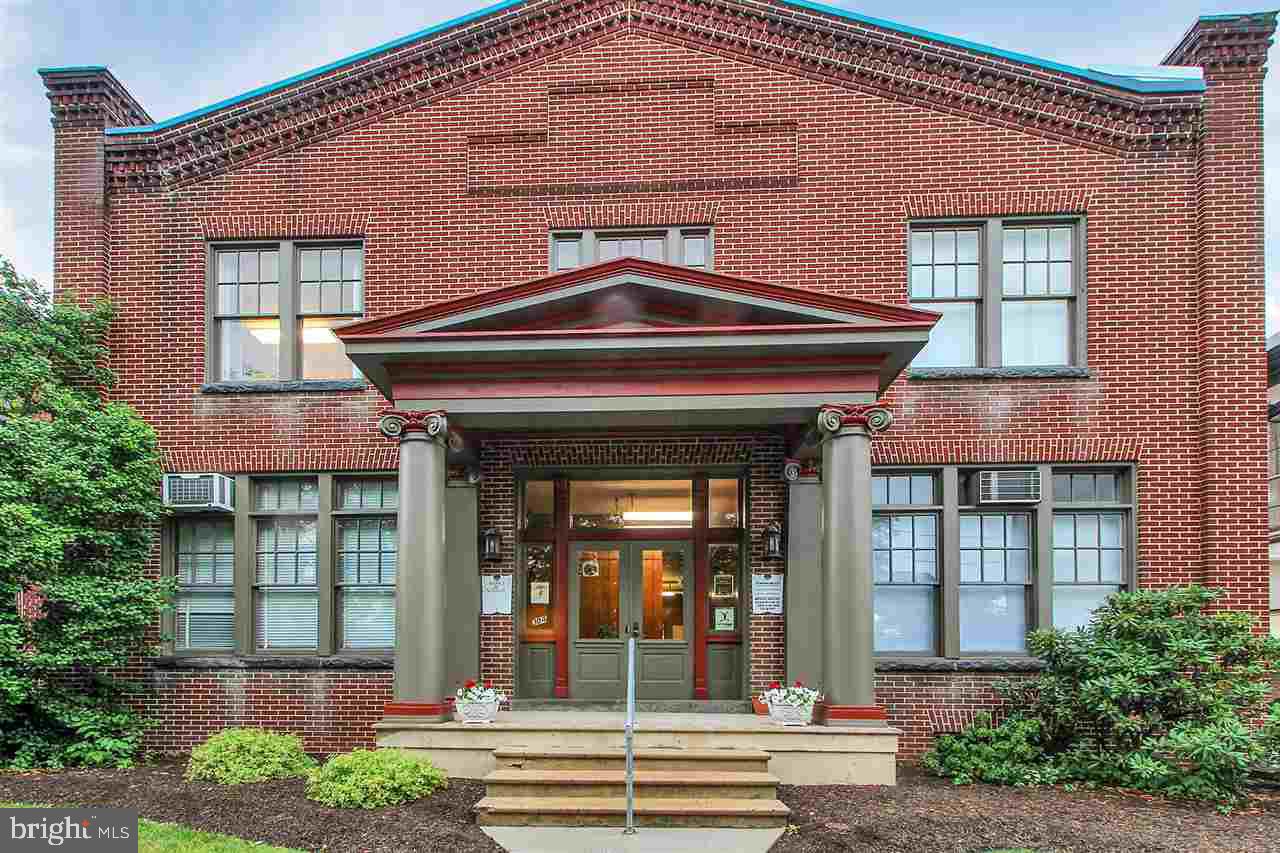 Multipurpose Commercial/Professional and Apartment Buildings. Complex includes 1.03 acres w/ ample off street parking, main commercial/professional complex 31,582 sq. ft.  @ 302-304 York St., (3) apartment buildings 254 York St. (2) units; 316 York St. (3) units; 324 York St. (2) units. NOI for 2015 & 2016 - $60,000+ projected @ 100% occupancy, $84,000 NOI. Zoning is Residential/Office w/Historic District Overlay. Call for complete package.