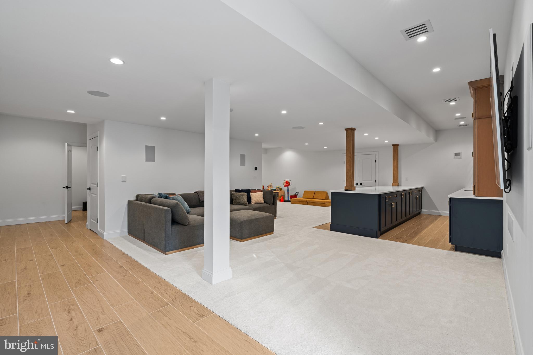 SARATOGA FARMS - Residential