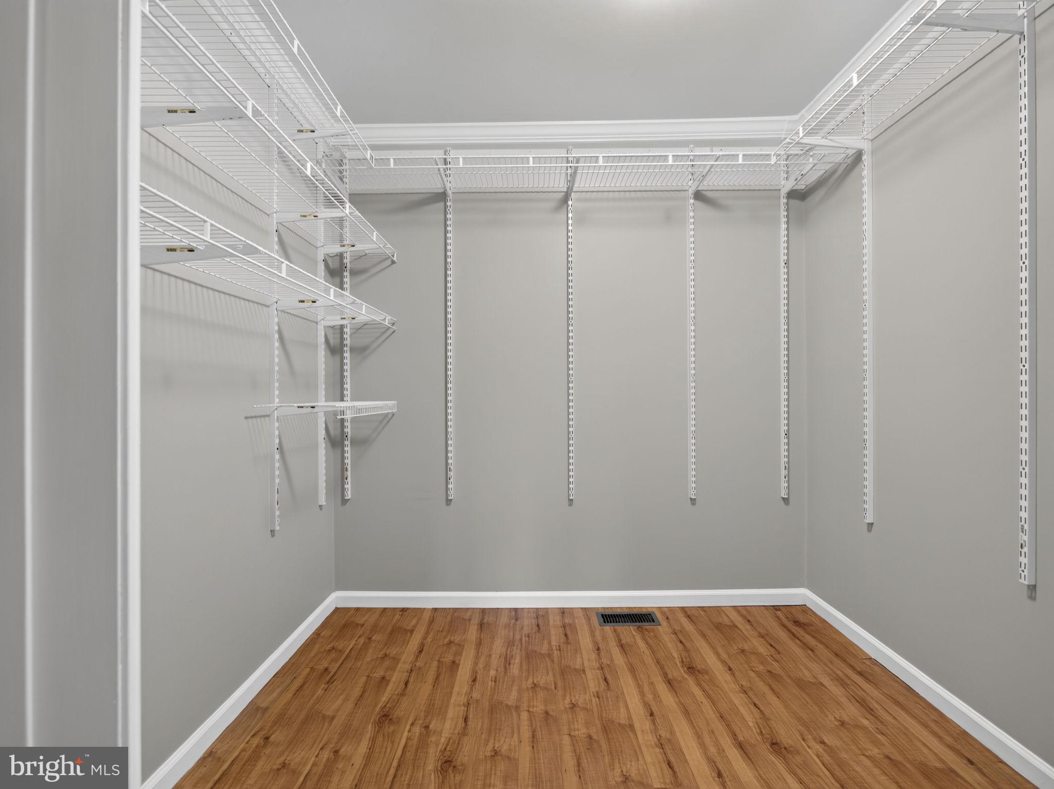 VALLEY VIEW ESTS - Residential