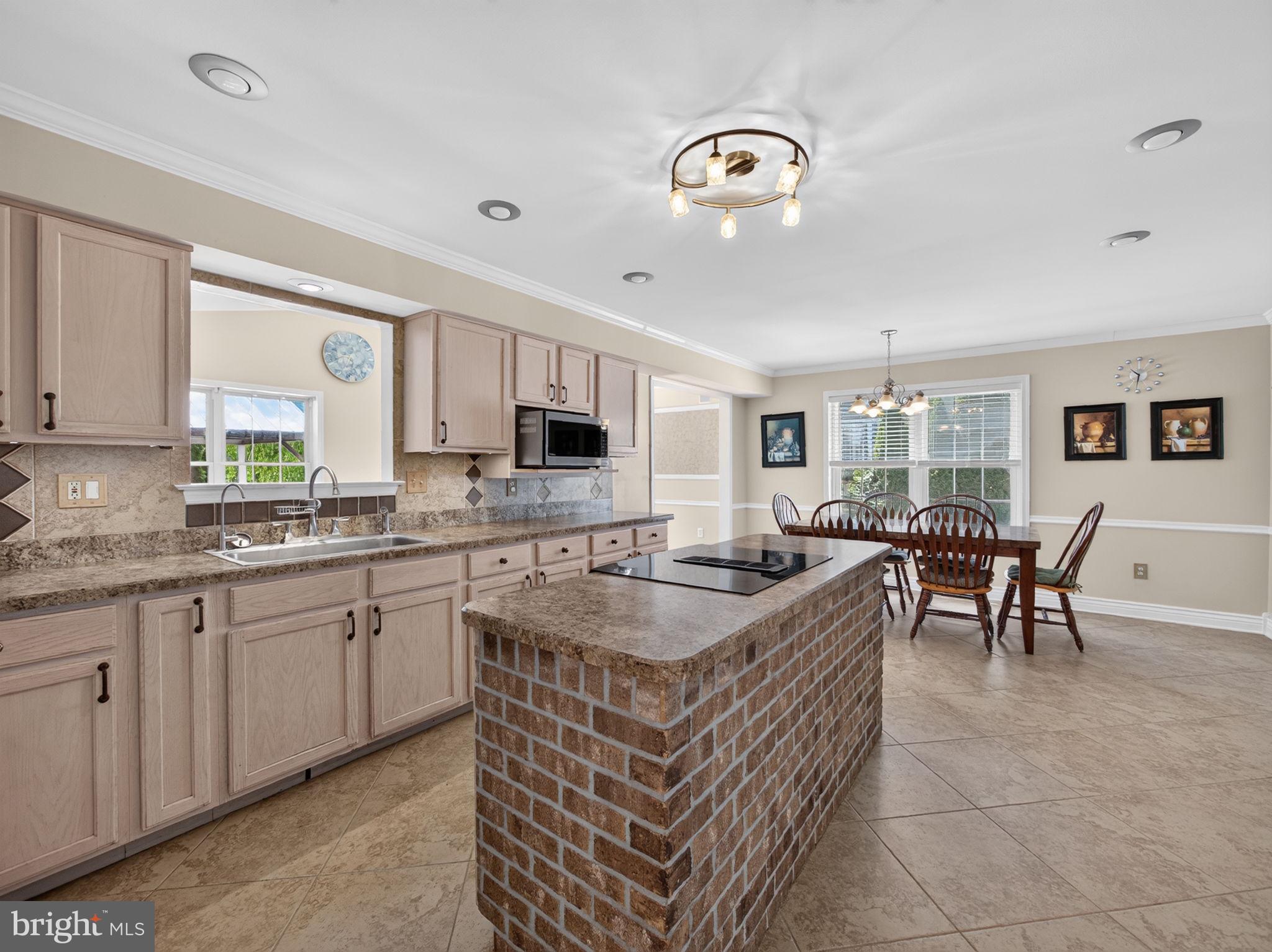 VALLEY VIEW ESTS - Residential