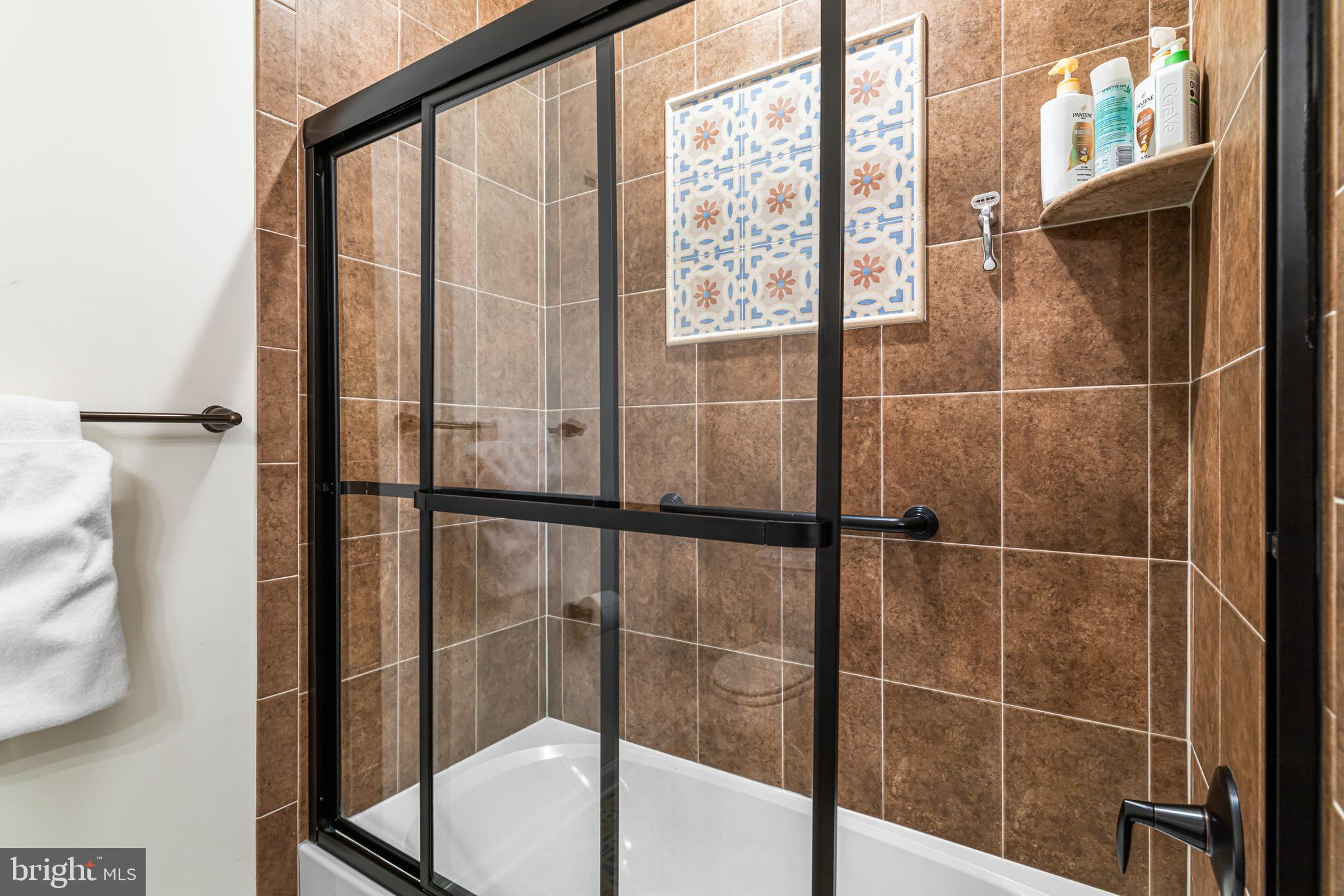 RESERVE WEST GOSHEN - Residential