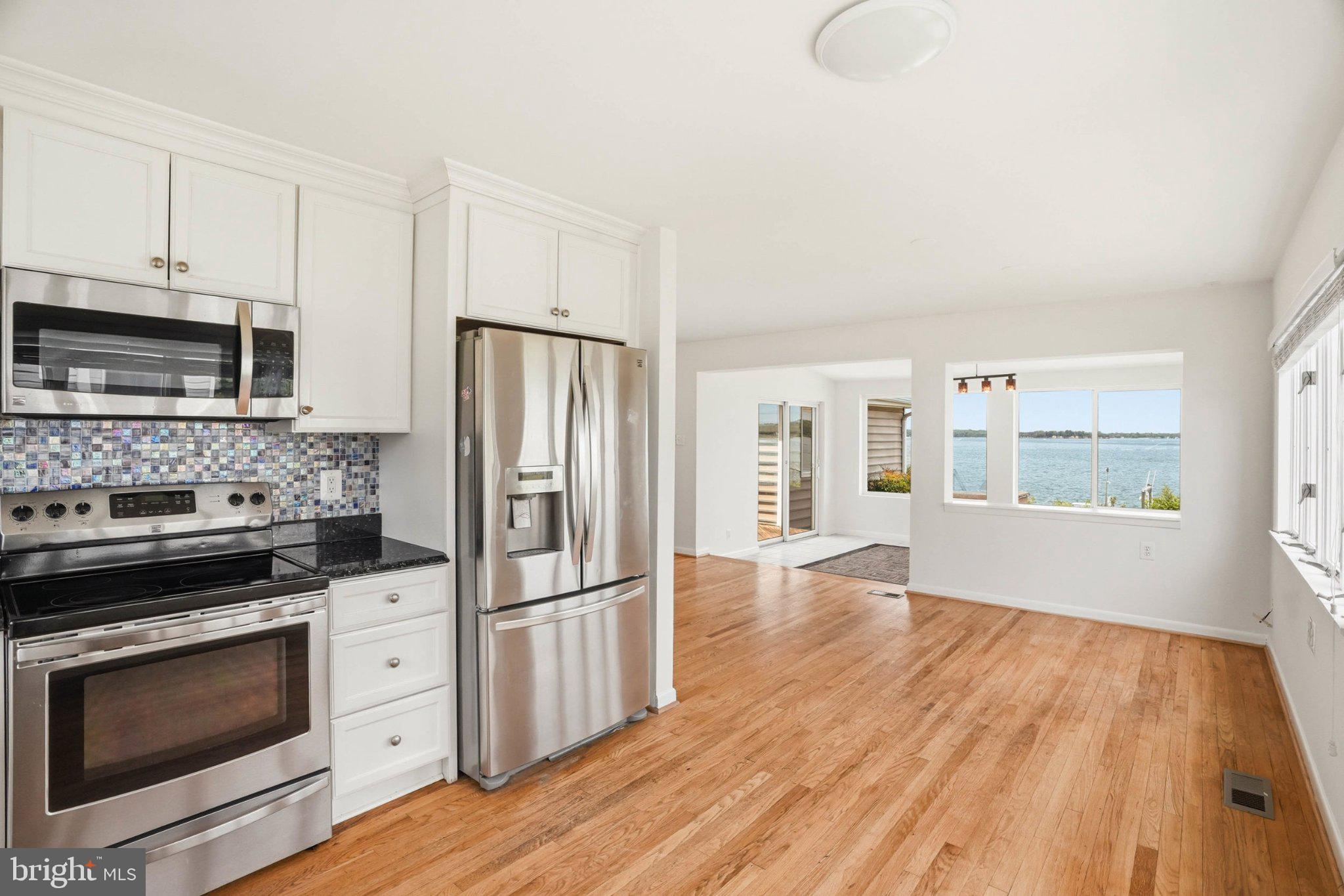 CAPE ST CLAIRE - Residential