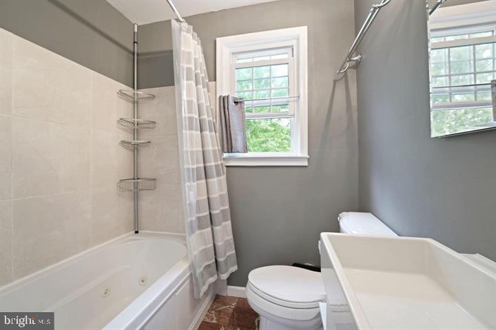 HAMPDEN HISTORIC DISTRICT - Residential Lease