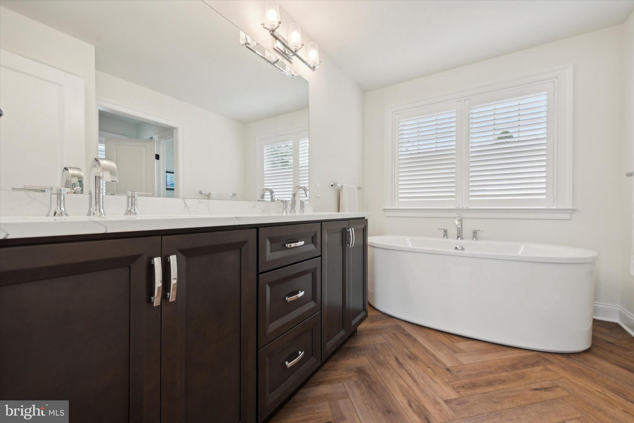 BERWYN VILLAGE - Residential