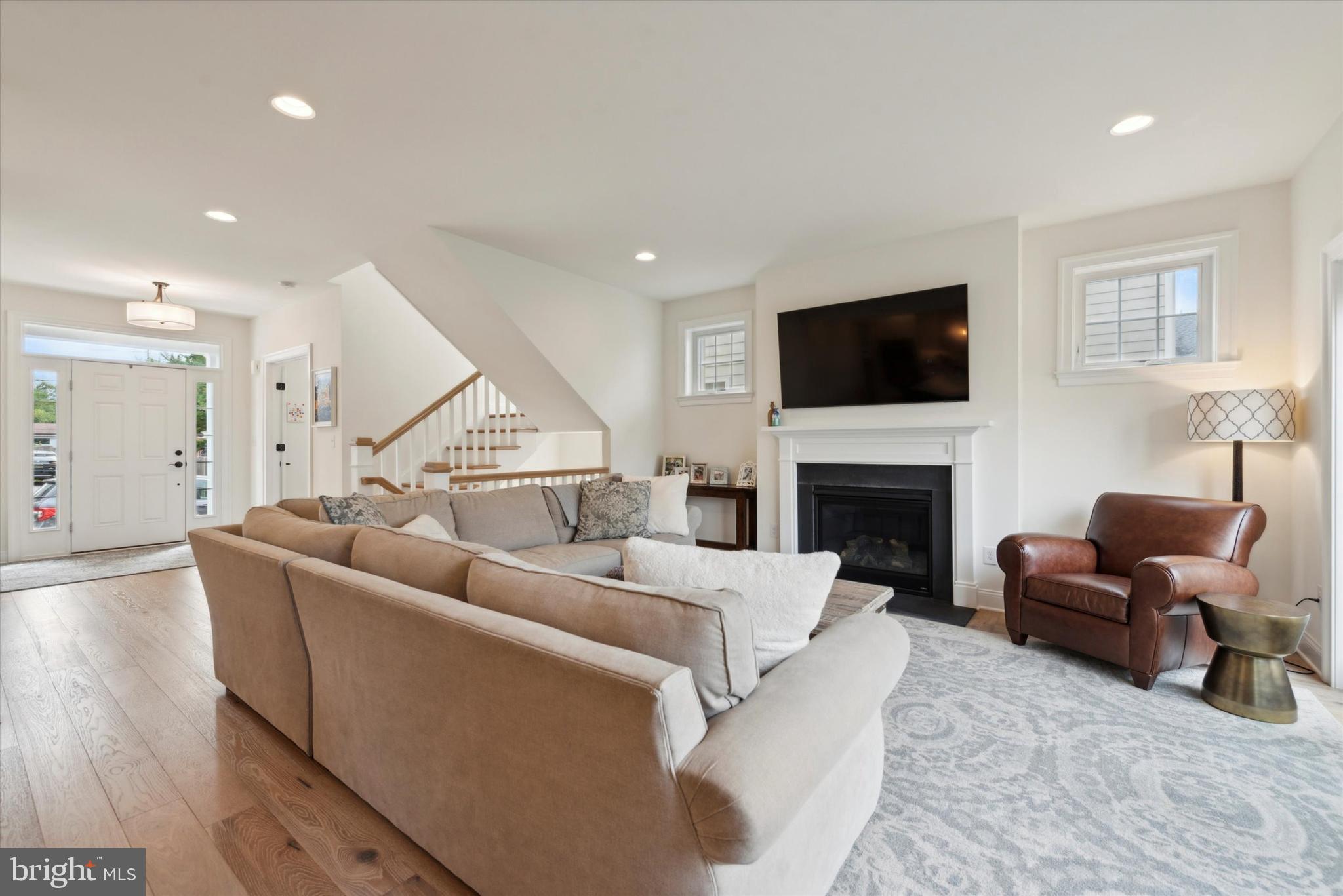 BERWYN VILLAGE - Residential