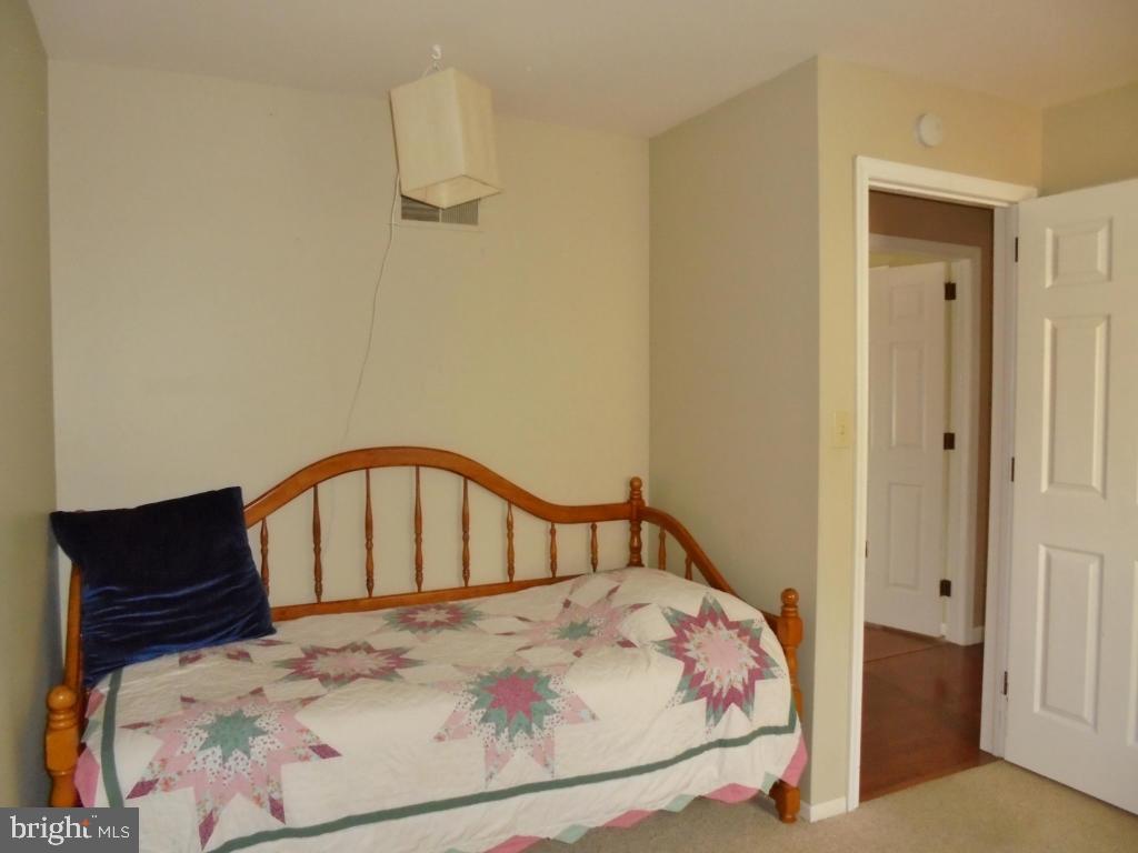OWL HILL TERRACE - Residential