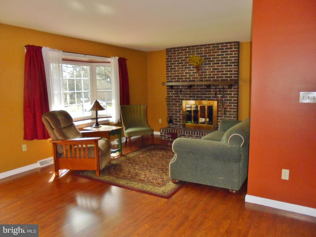 OWL HILL TERRACE - Residential