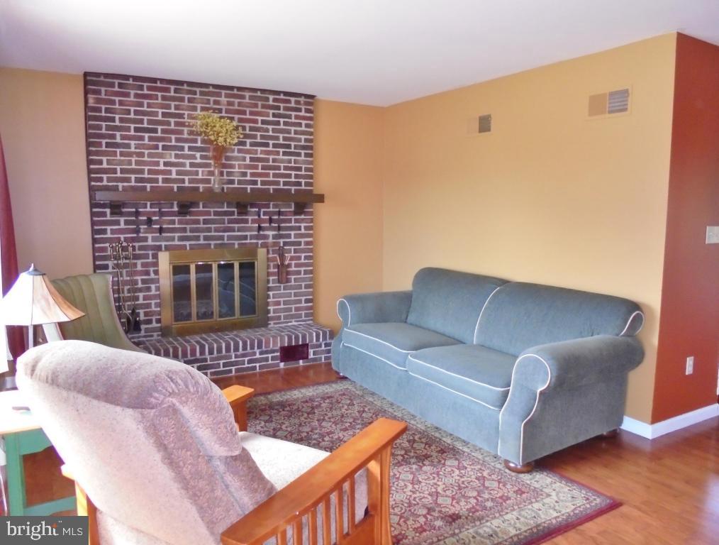 OWL HILL TERRACE - Residential