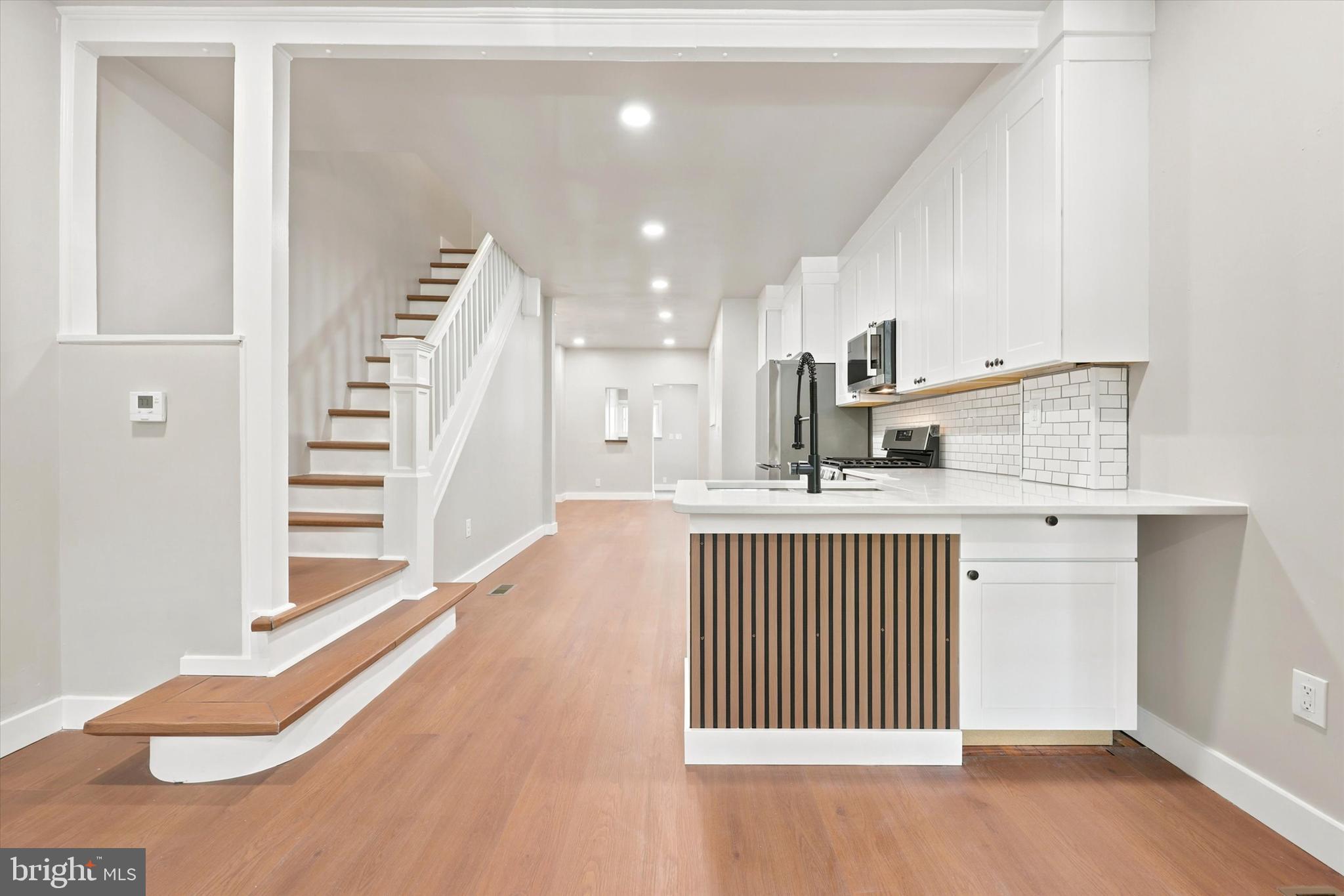 ROXBOROUGH - Residential