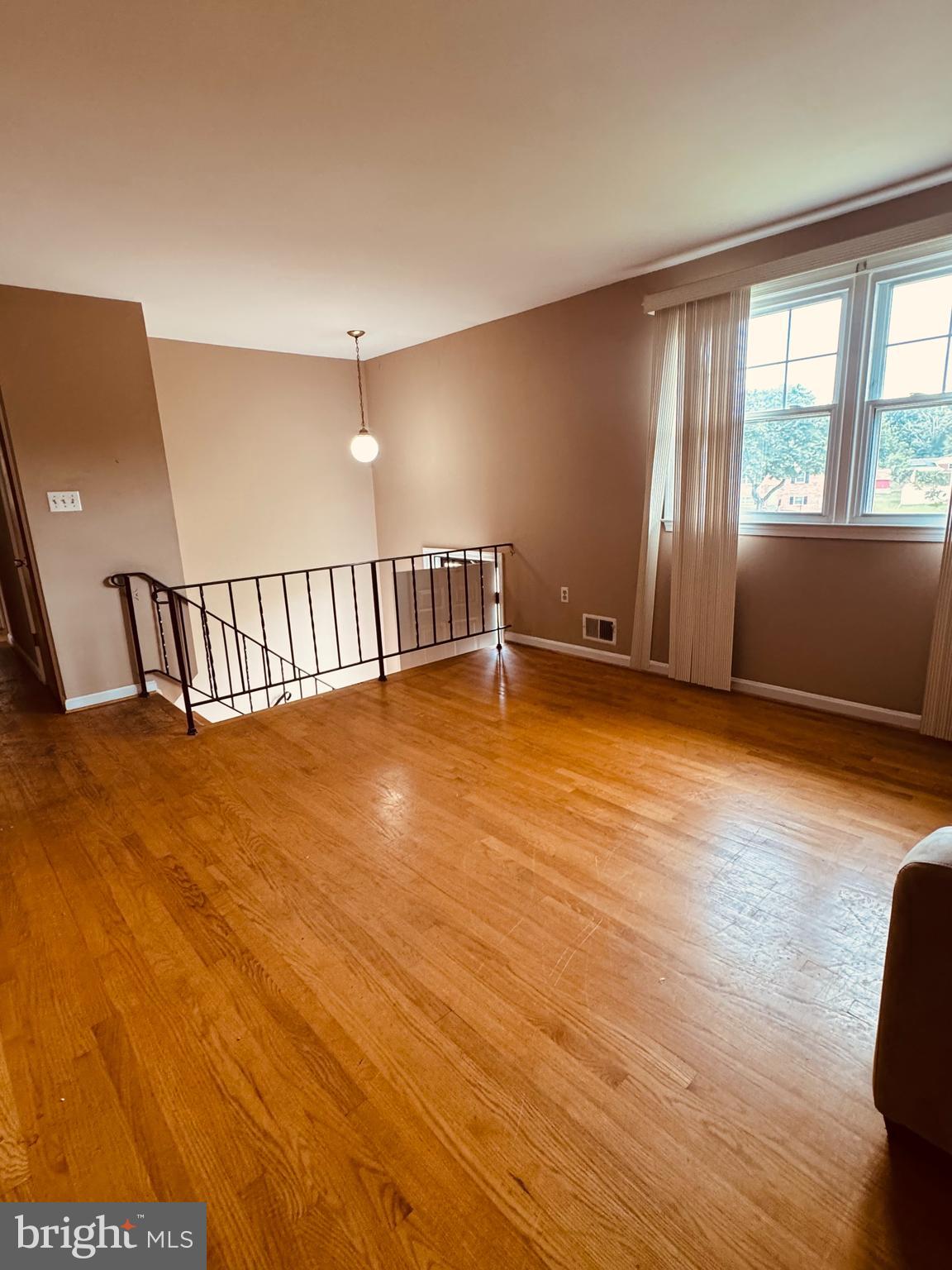 HARWOOD - Residential