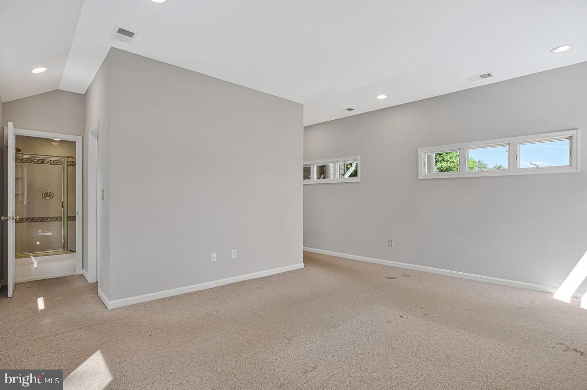 NORTH SHORE - Residential