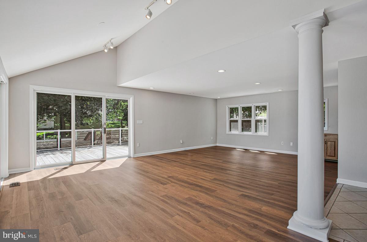 NORTH SHORE - Residential