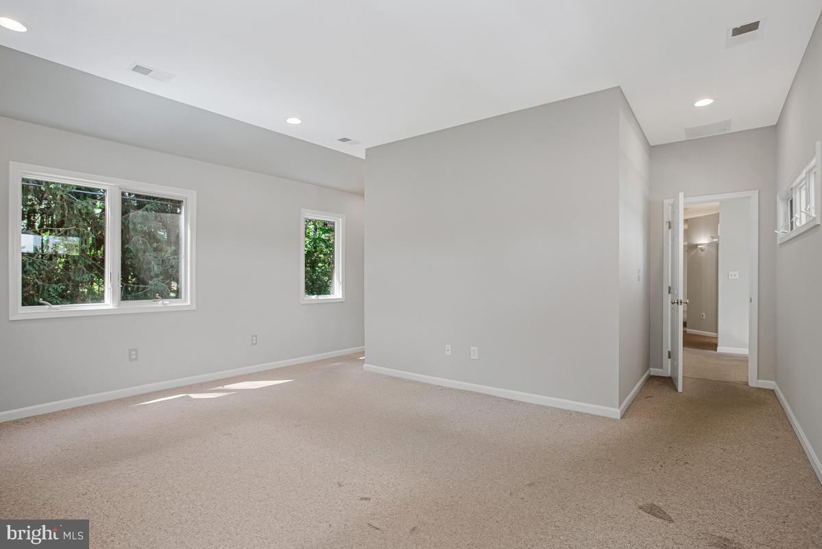 NORTH SHORE - Residential