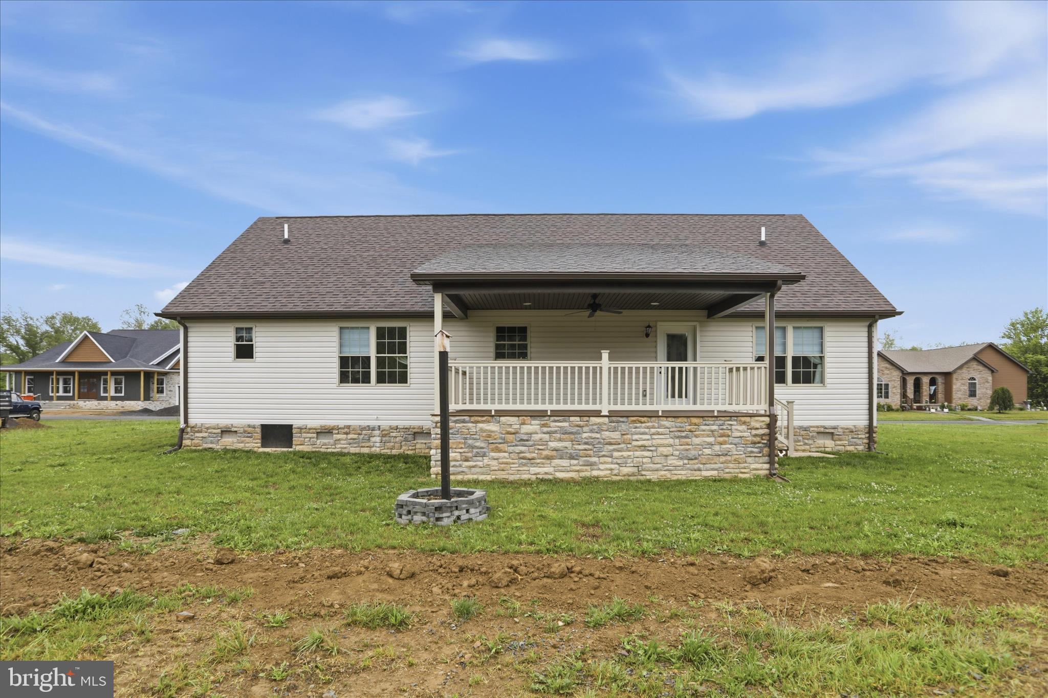 CREEKSIDE MANOR - Residential
