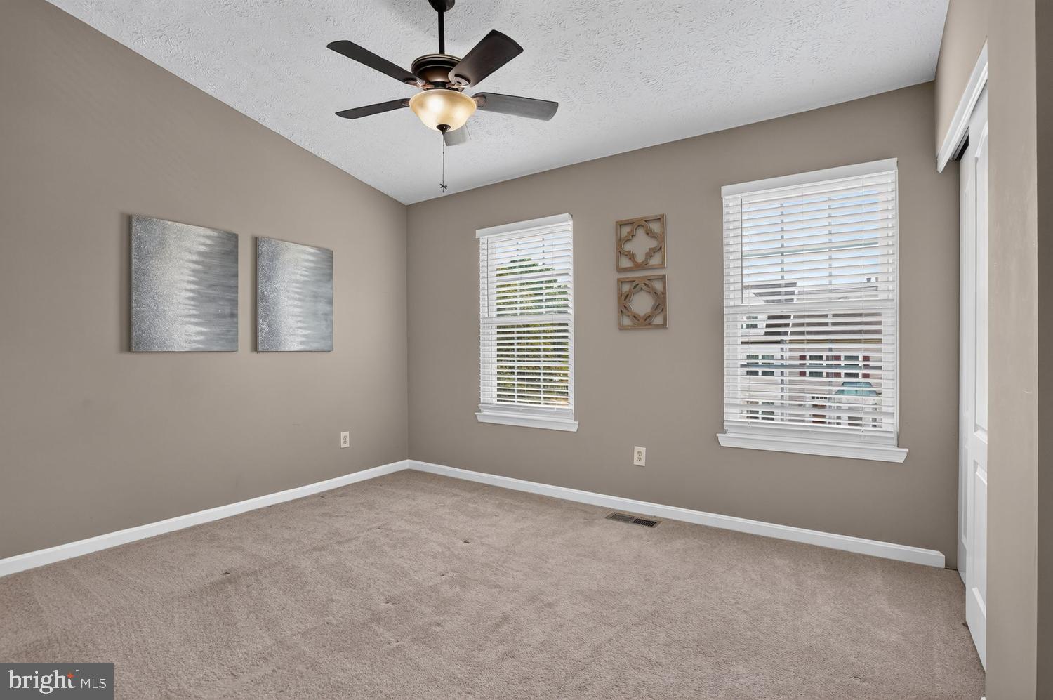 SINGLETONS GROVE - Residential