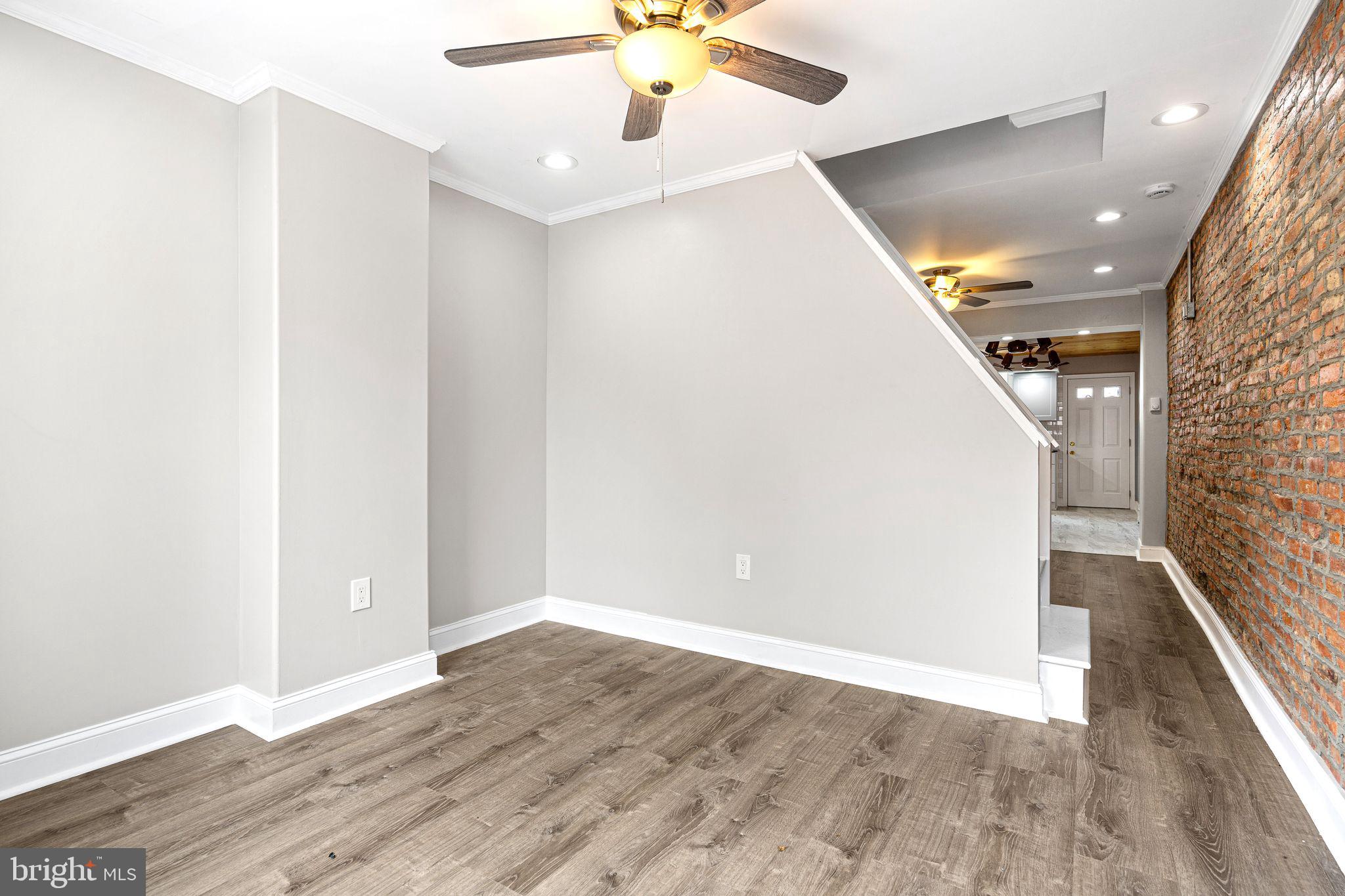 PORT RICHMOND - Residential