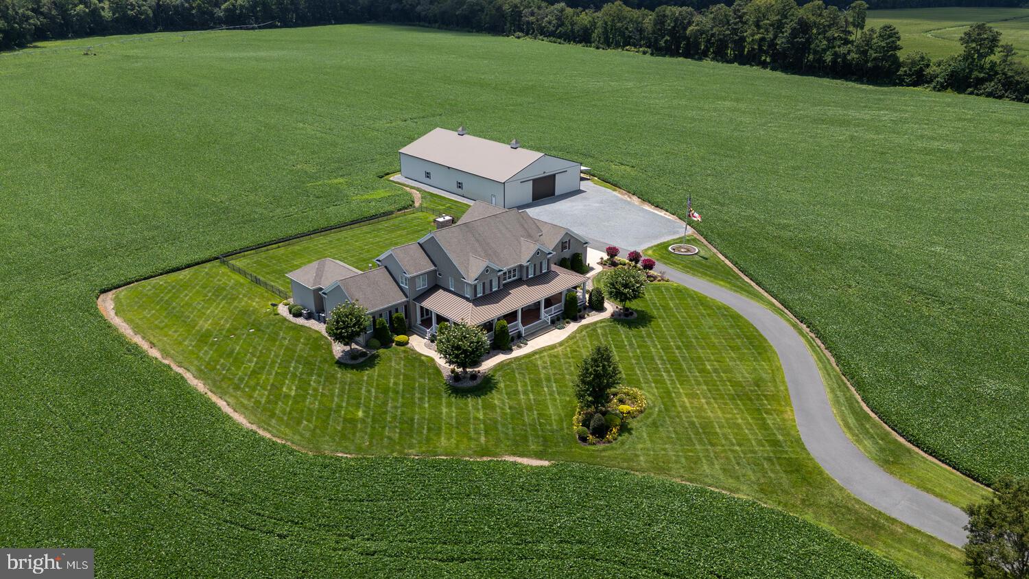FEDERALSBURG - Farm