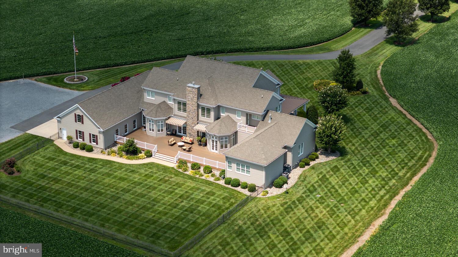 FEDERALSBURG - Farm