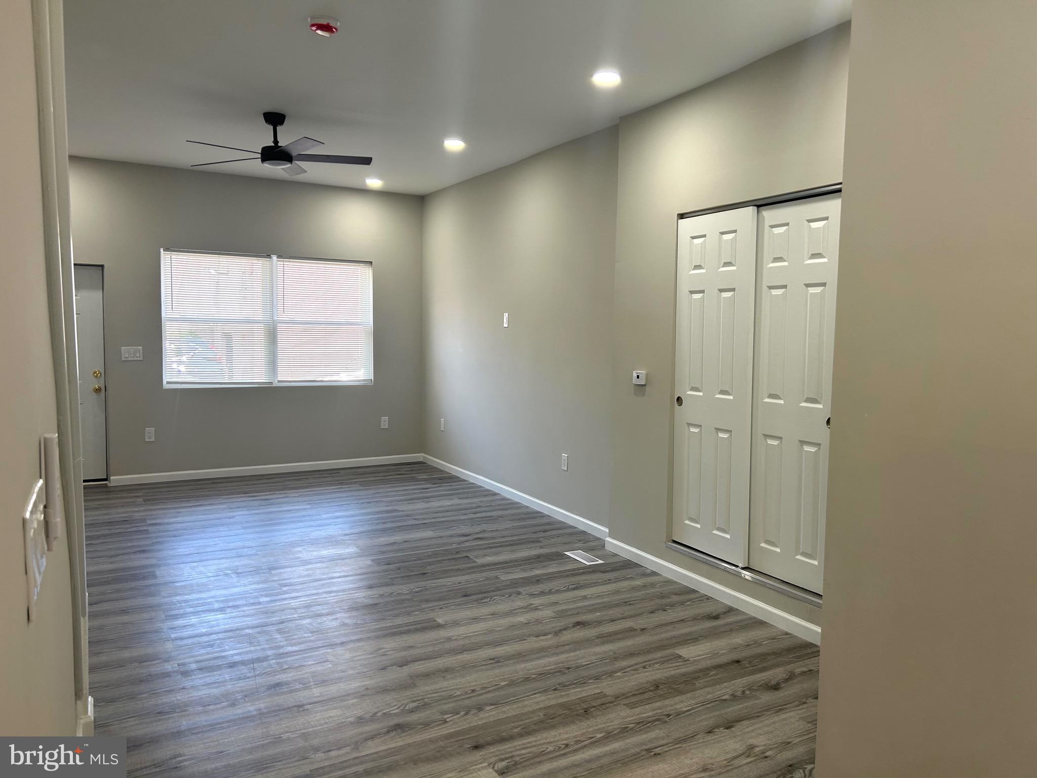 FRANKFORD - Residential