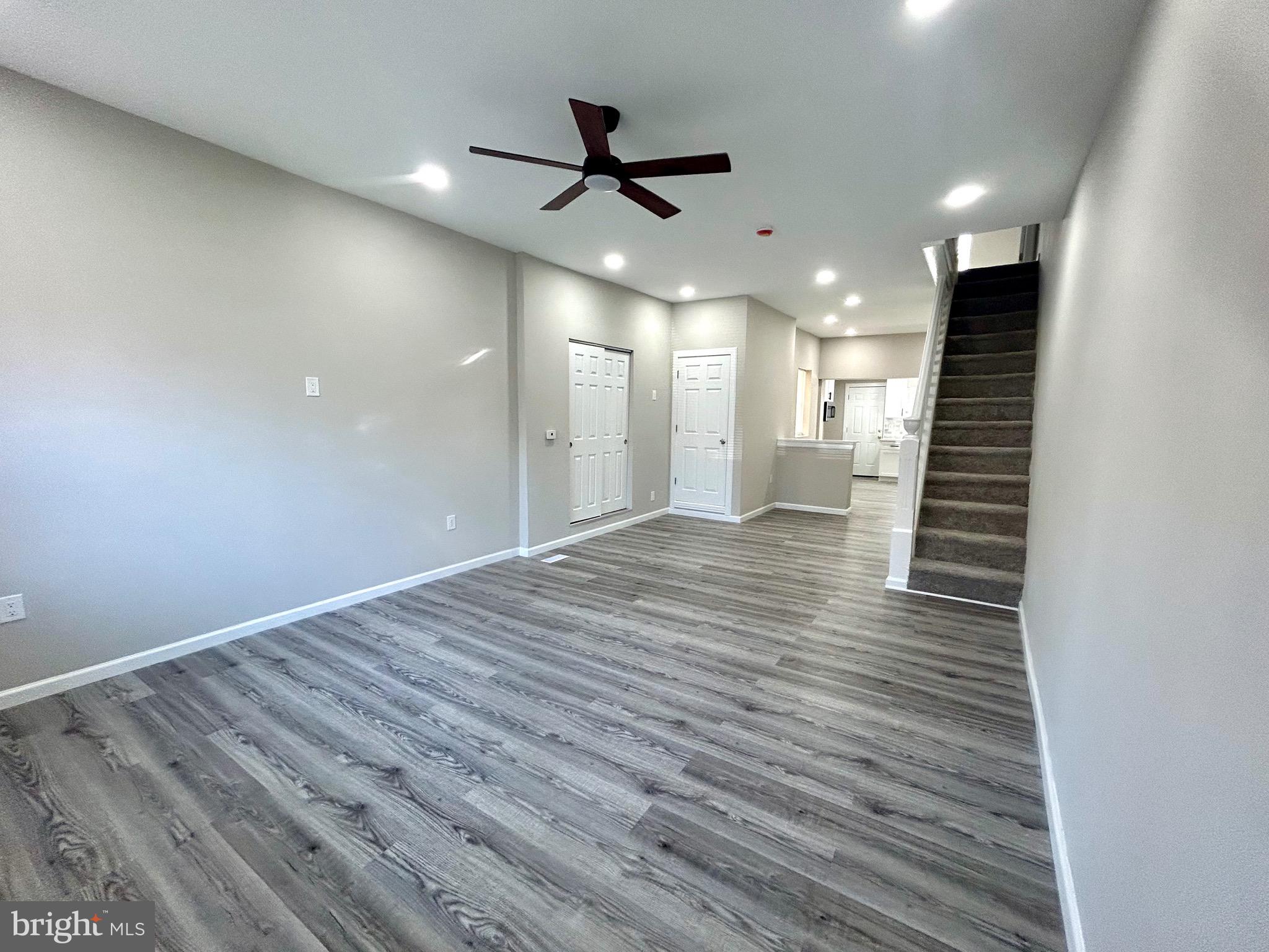 FRANKFORD - Residential
