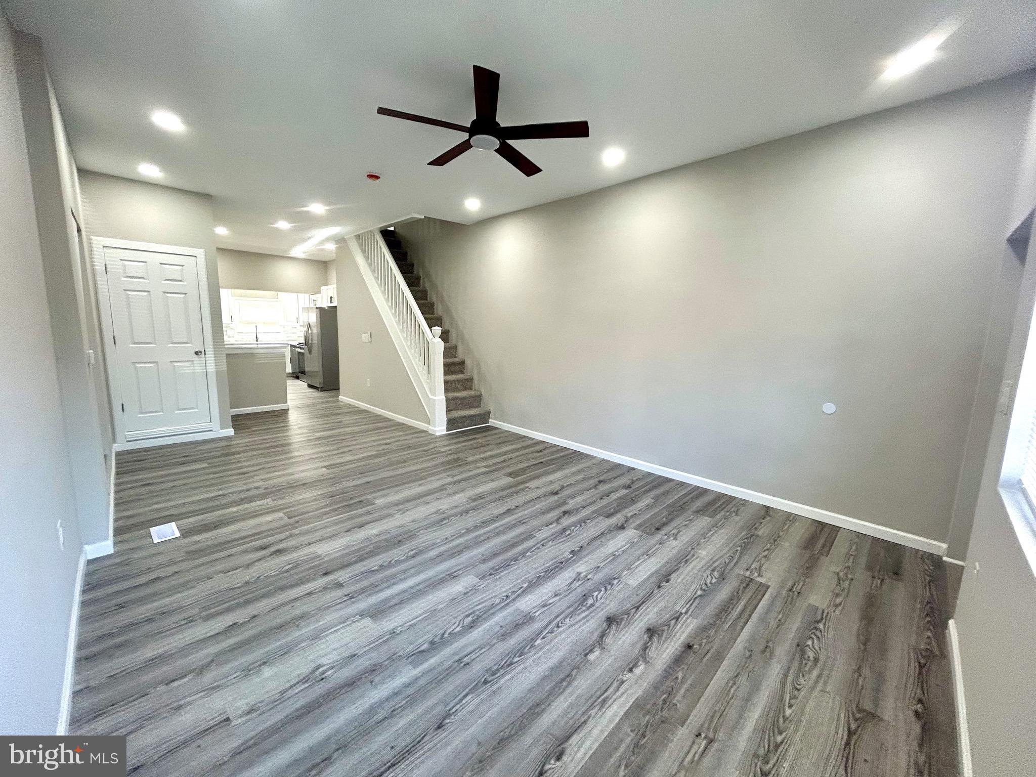 FRANKFORD - Residential