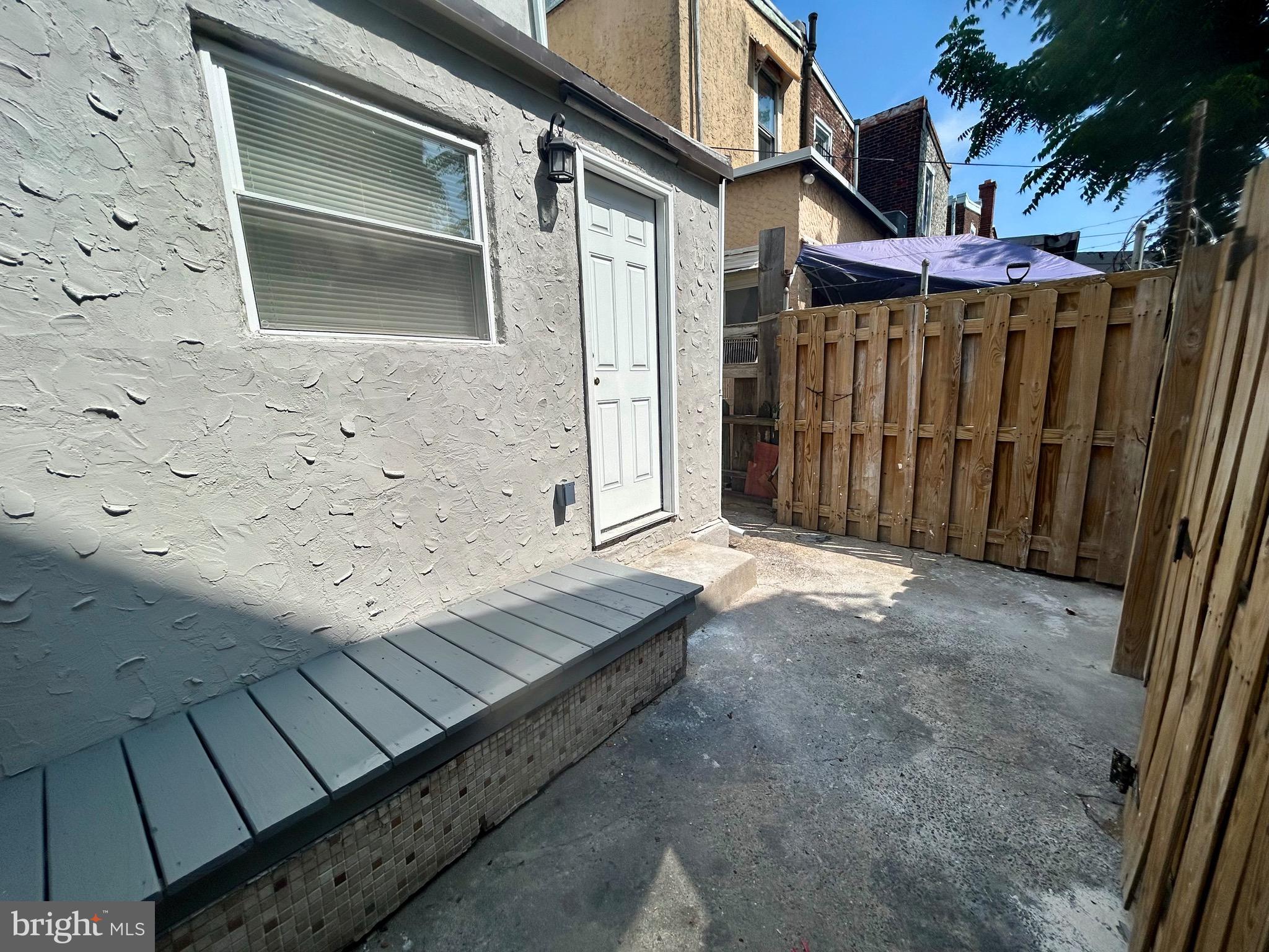 FRANKFORD - Residential