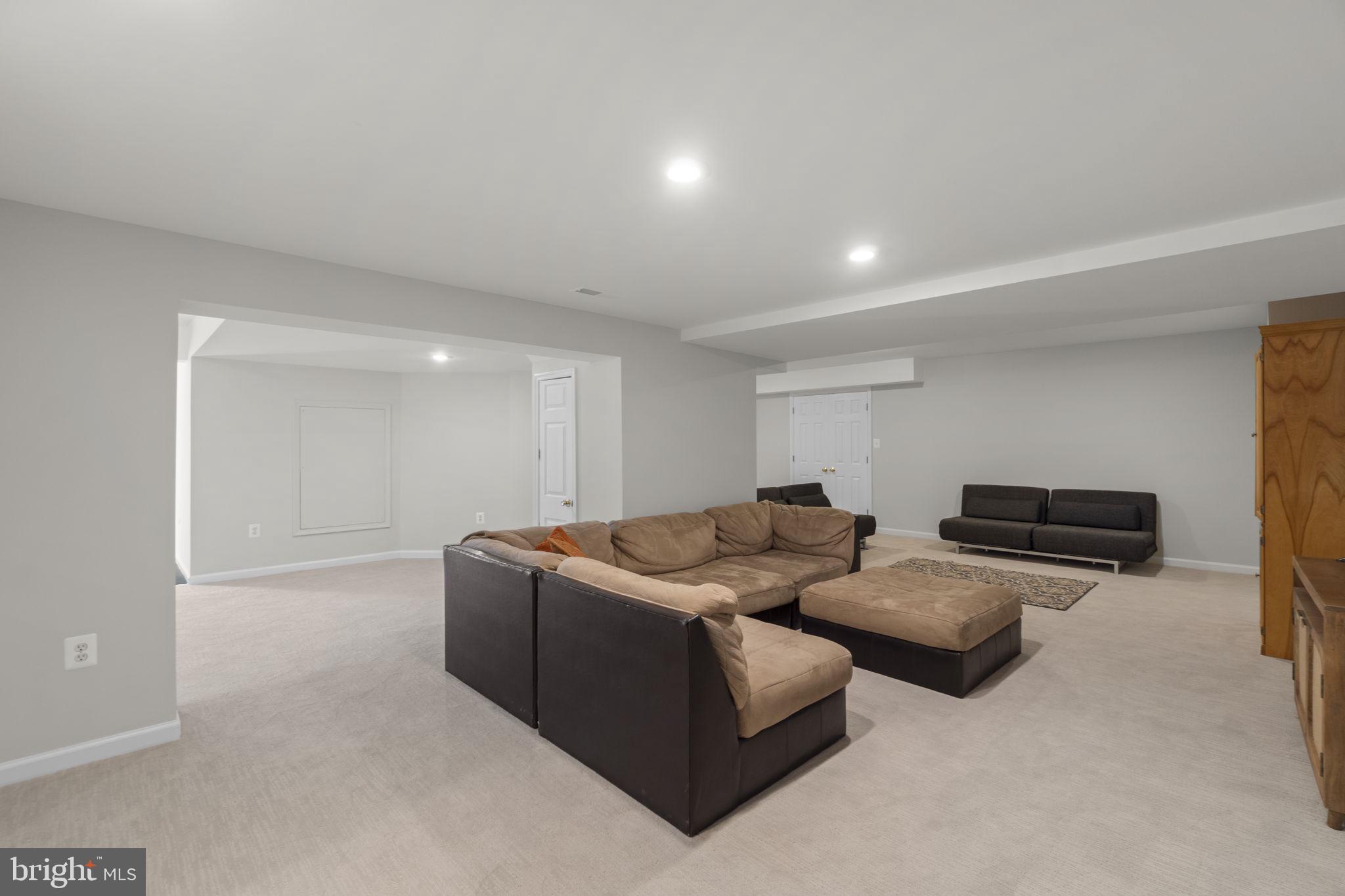 WOODFORDS GRANT - Residential