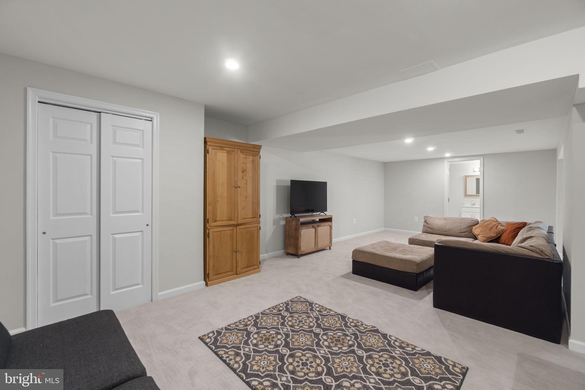WOODFORDS GRANT - Residential