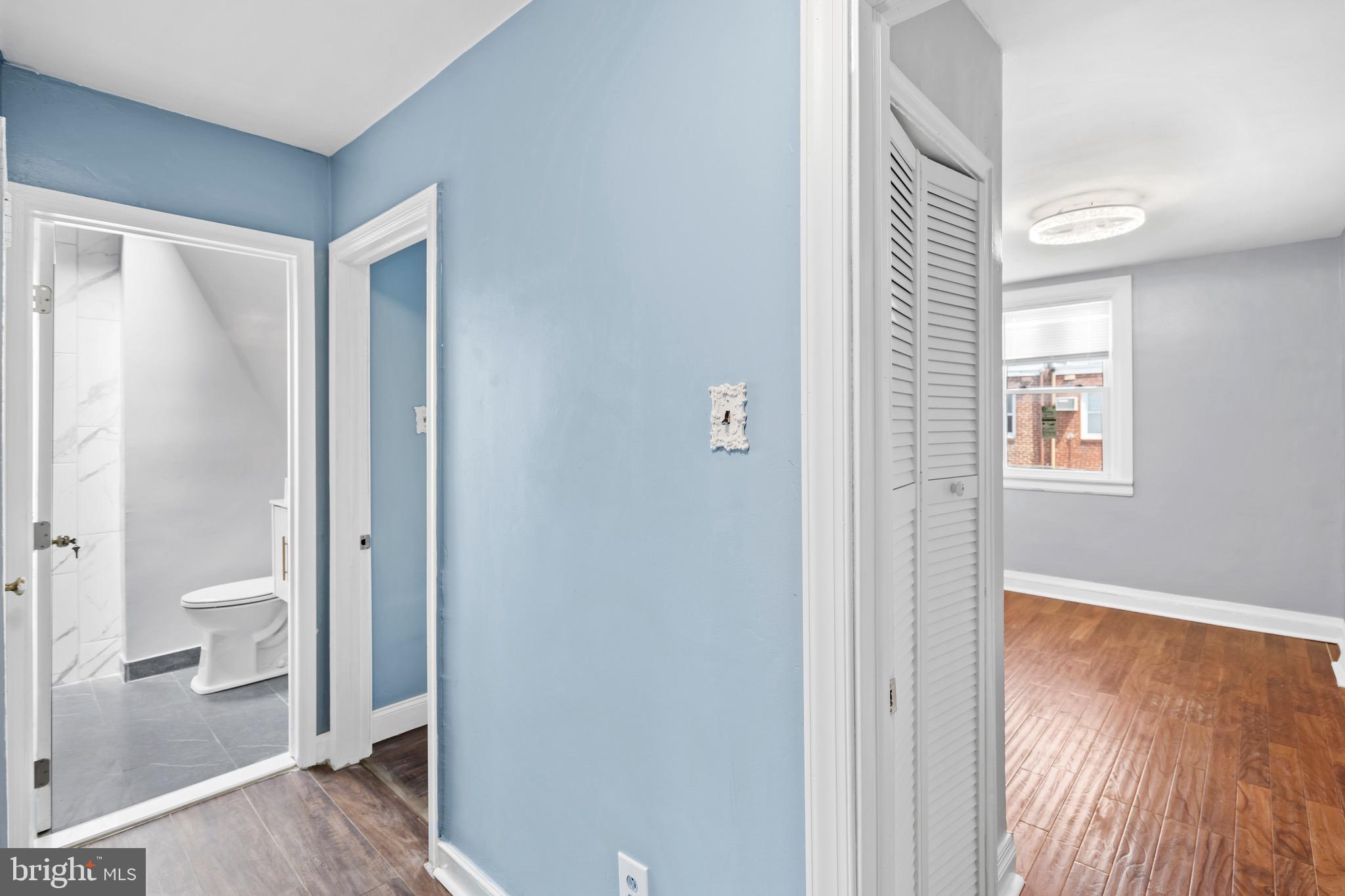 OXFORD CIRCLE - Residential