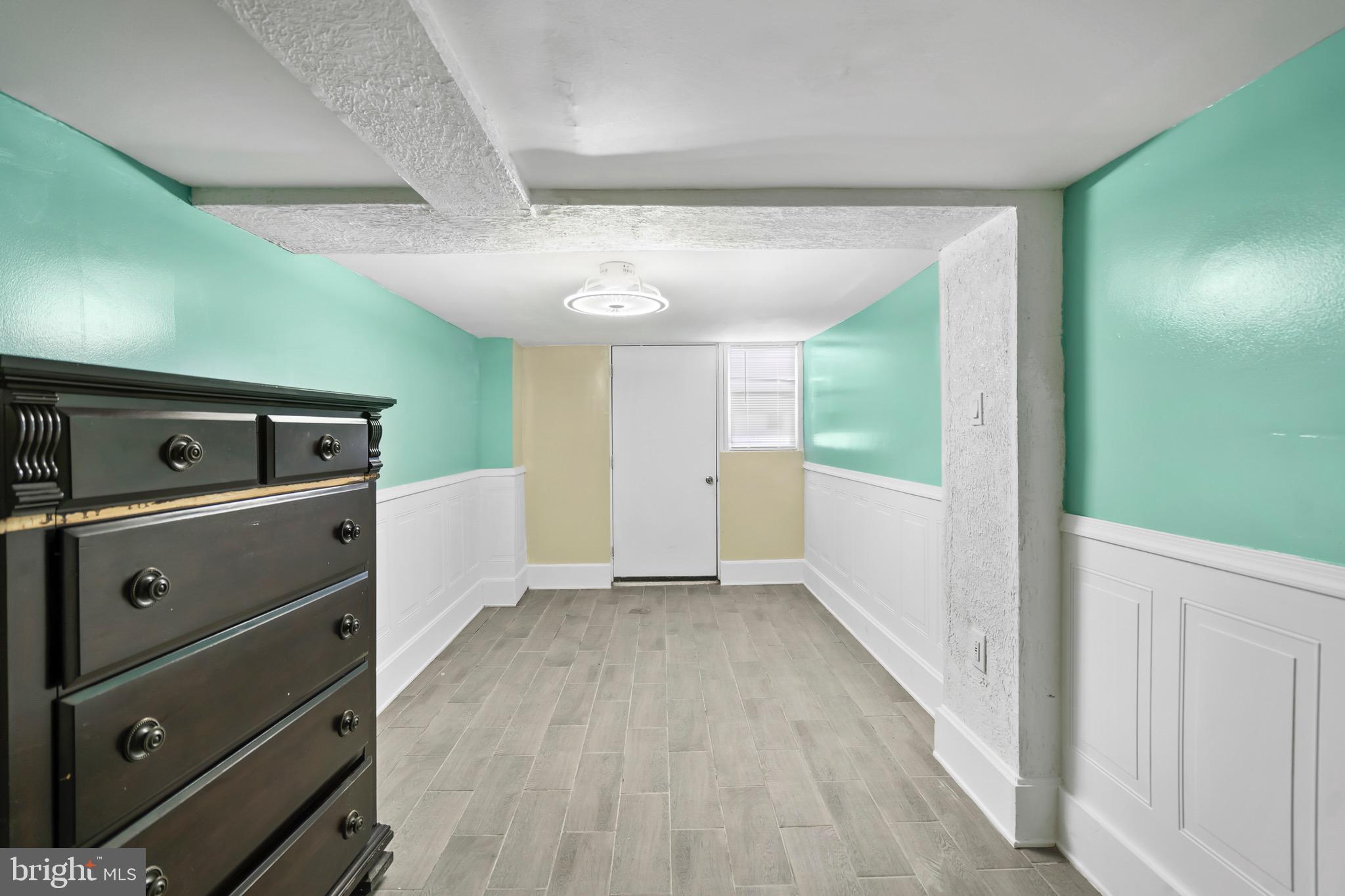 OXFORD CIRCLE - Residential