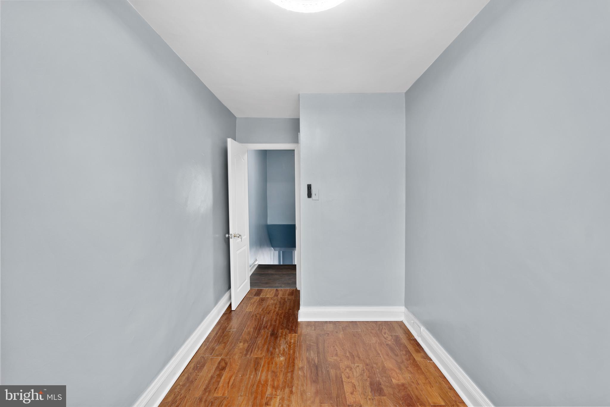 OXFORD CIRCLE - Residential