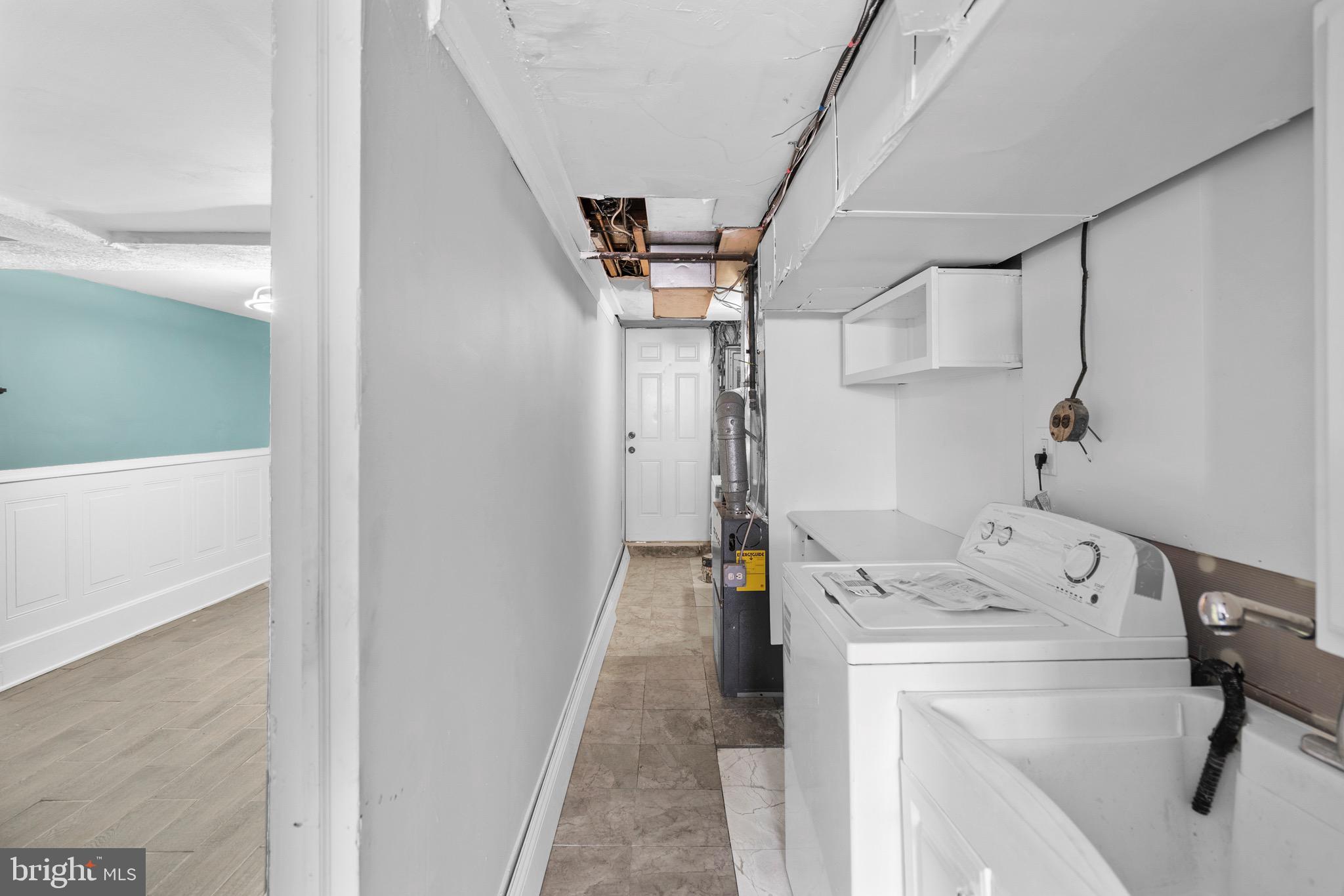 OXFORD CIRCLE - Residential