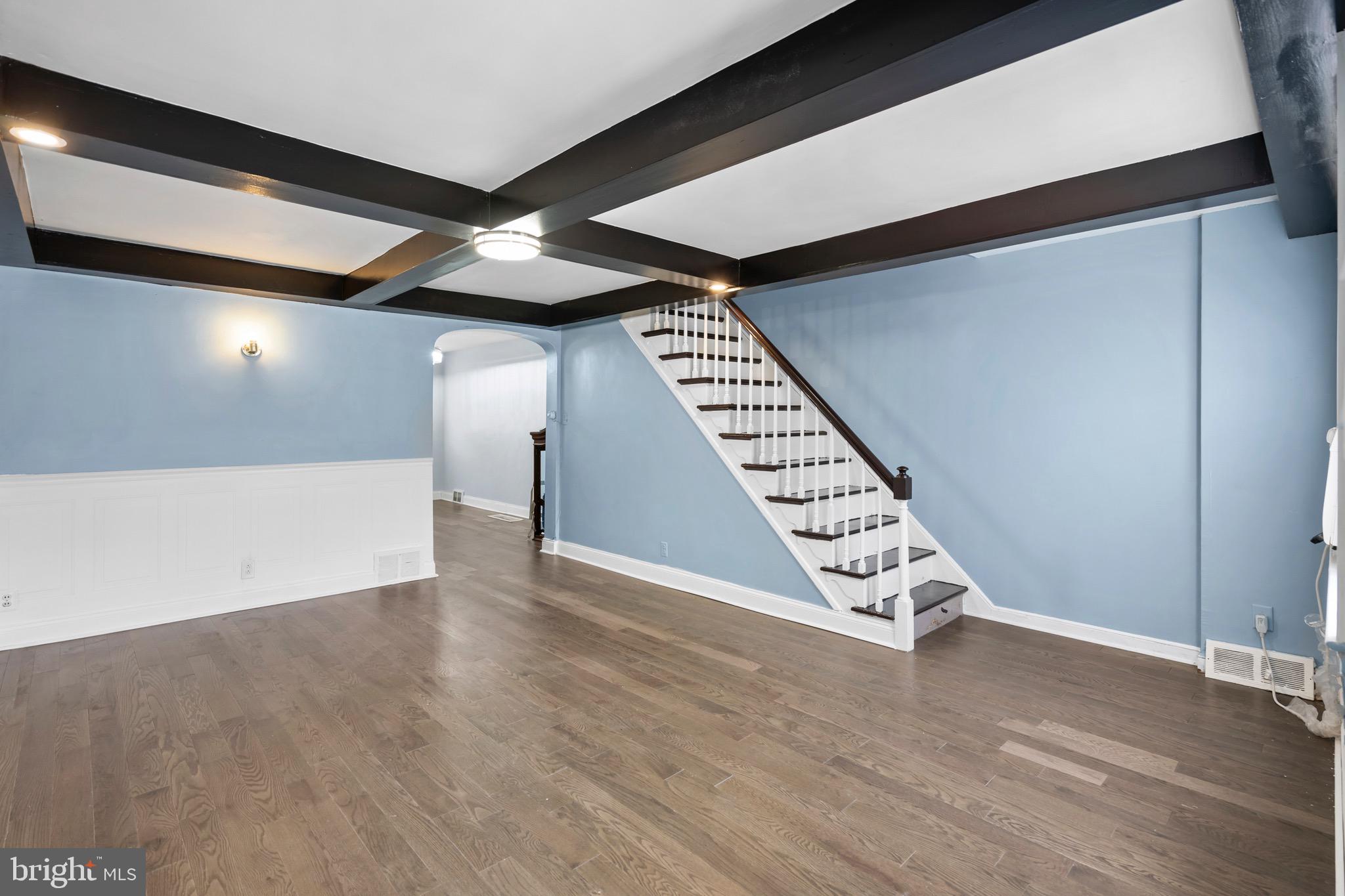 OXFORD CIRCLE - Residential