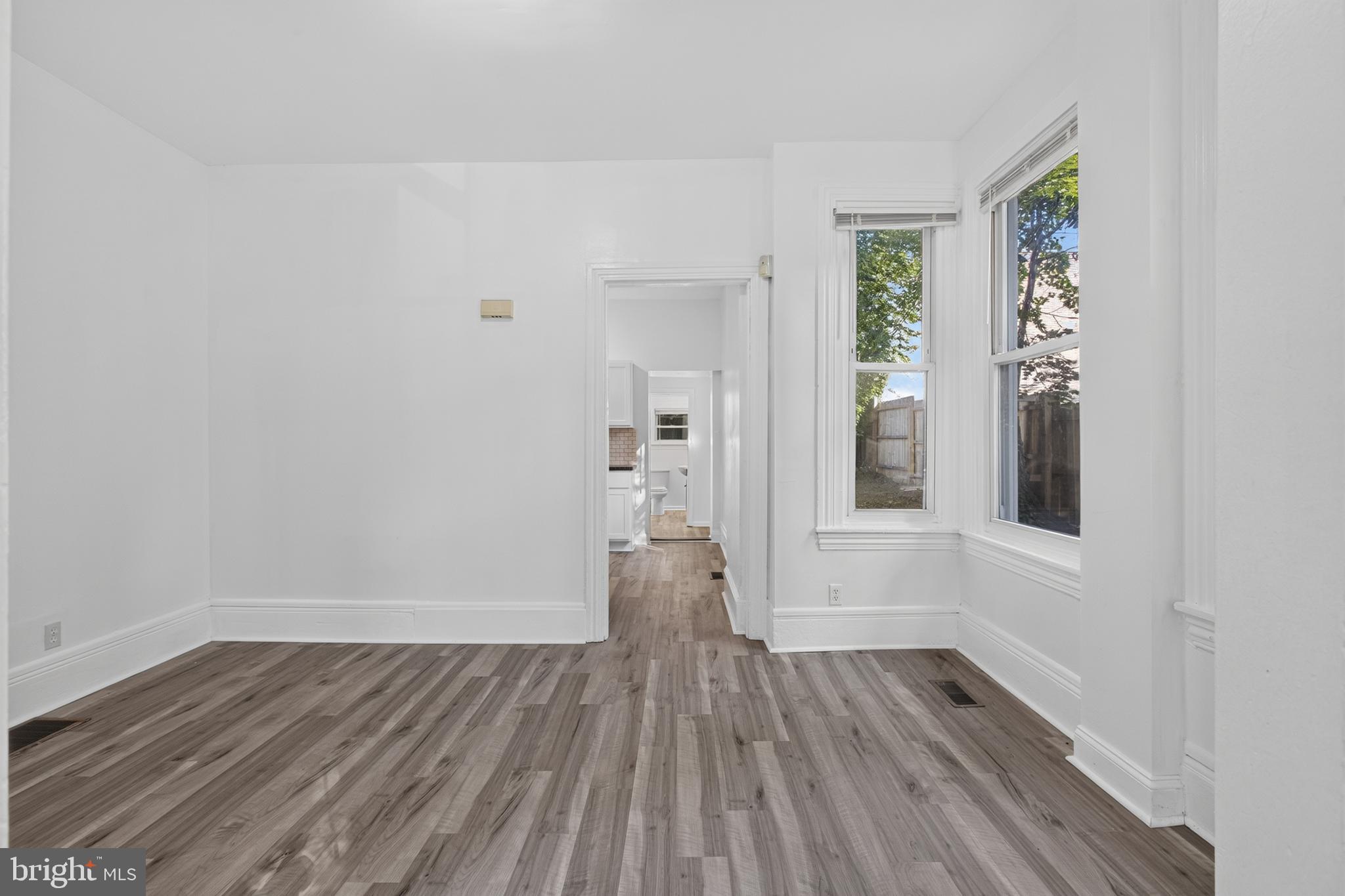 COOL SPRING - Residential