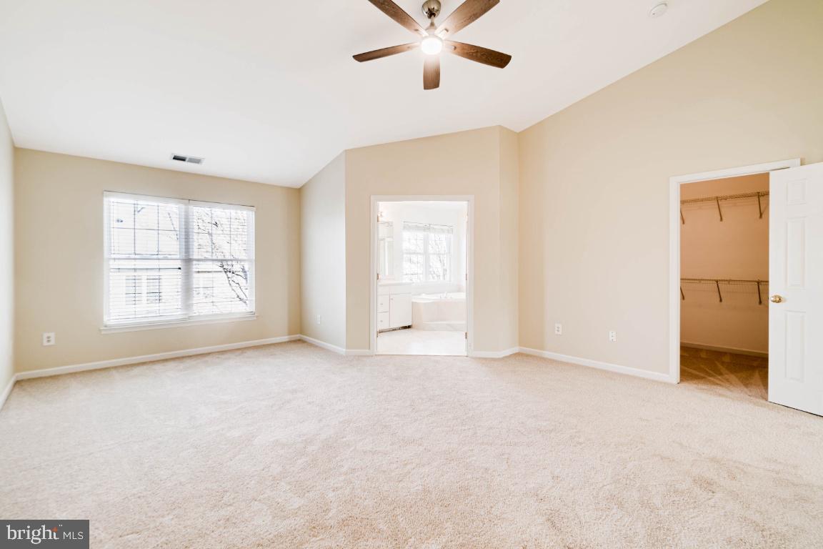 SOUTH RIDING - Residential