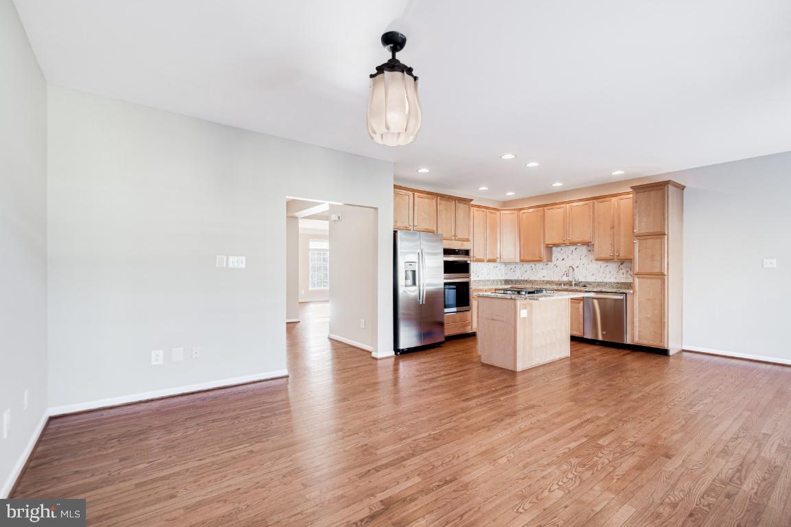 SOUTH RIDING - Residential