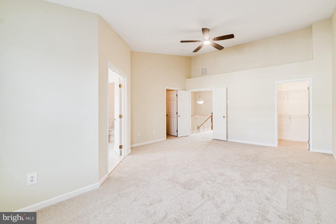 SOUTH RIDING - Residential