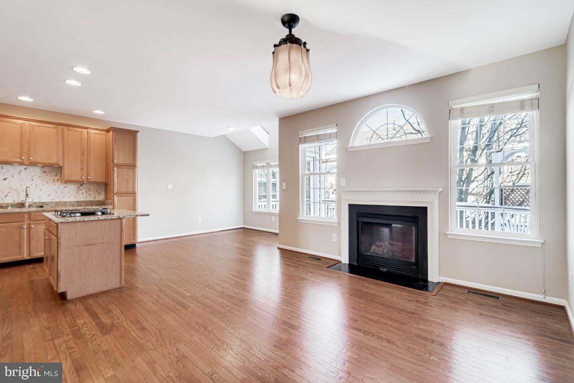 SOUTH RIDING - Residential