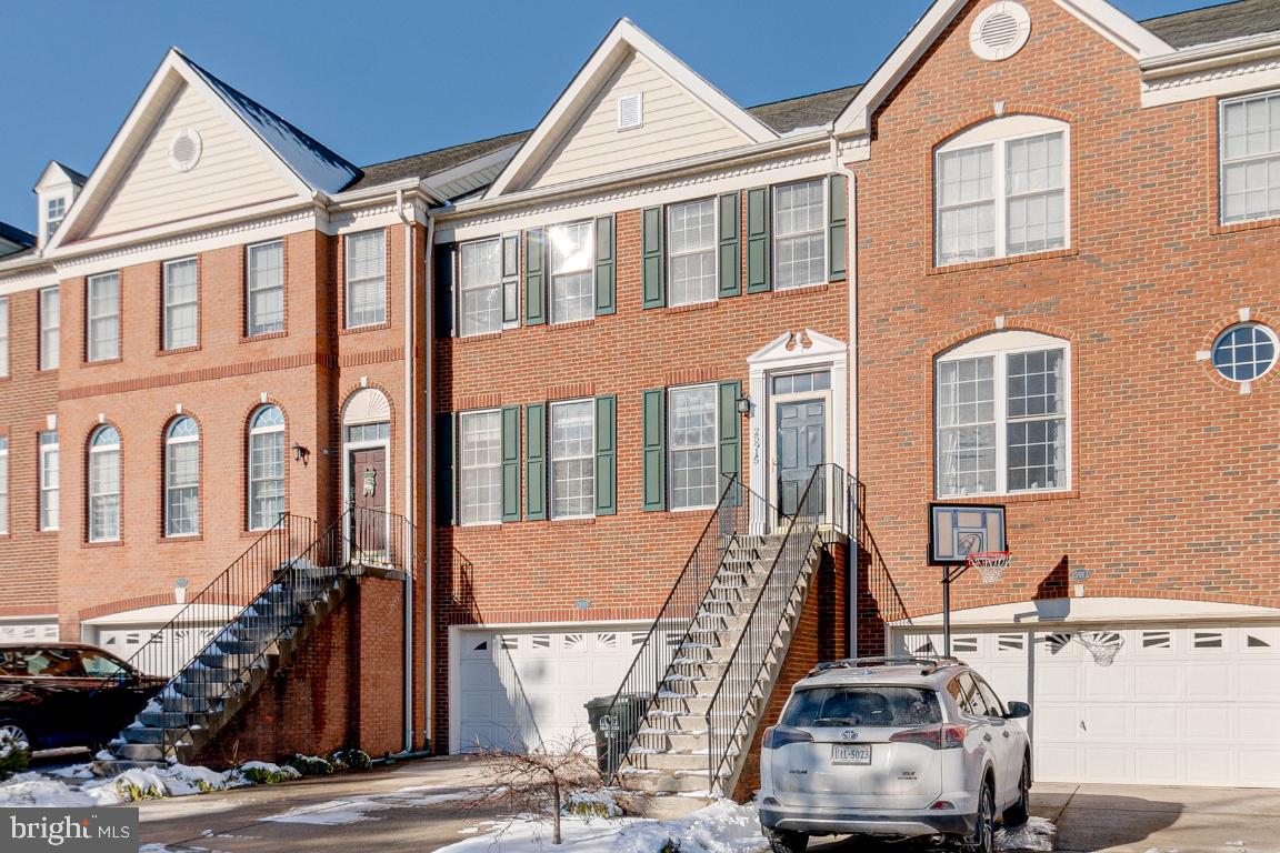 SOUTH RIDING - Residential