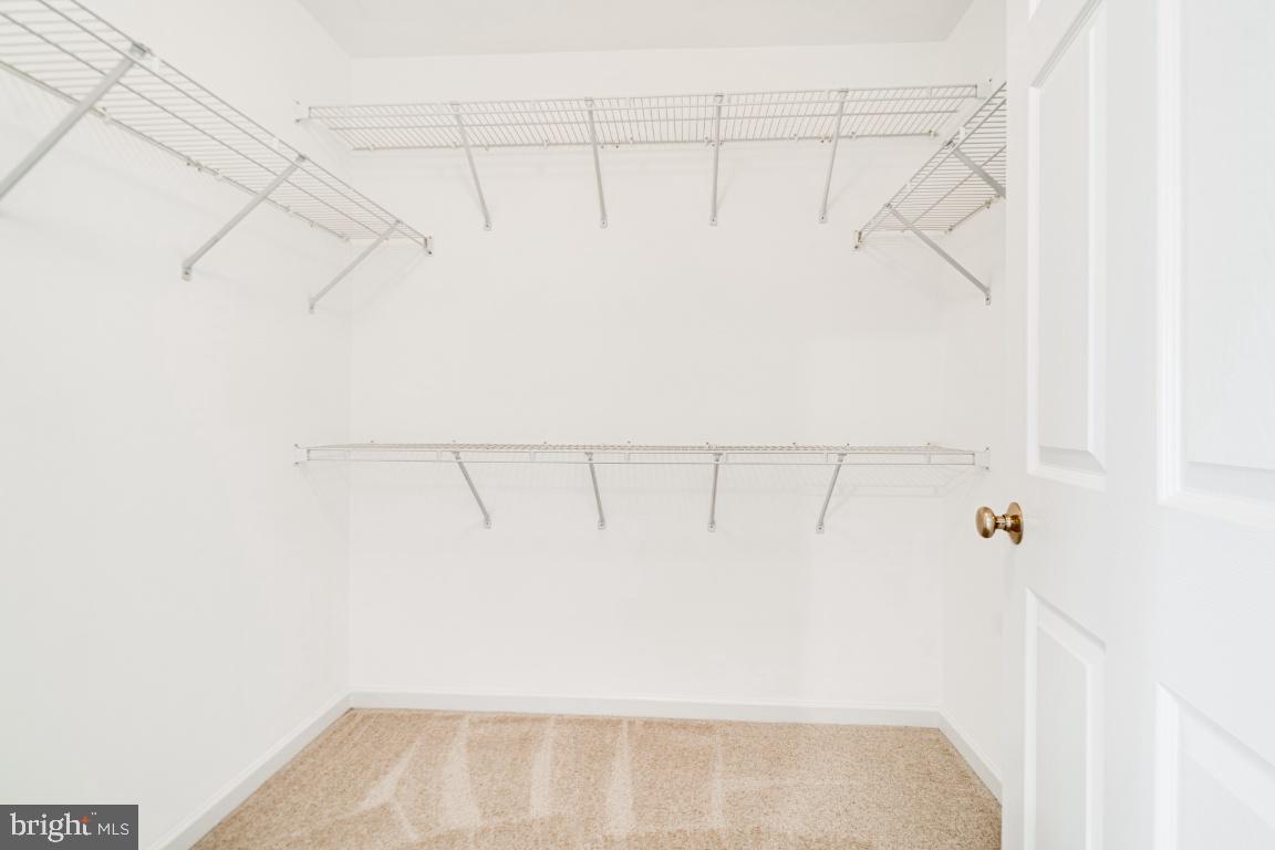 SOUTH RIDING - Residential