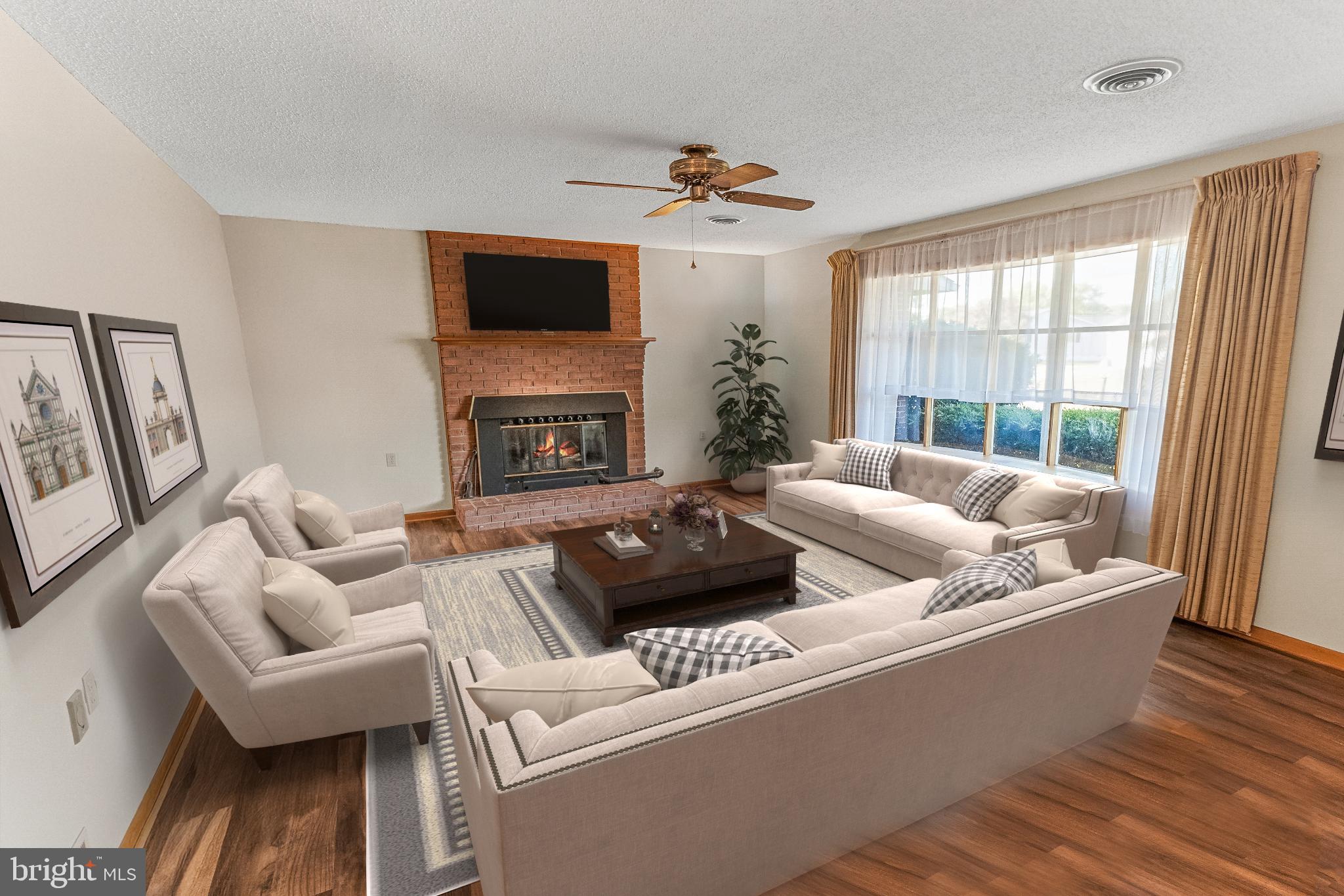 MOUNTAIN VIEW ACRES - Residential