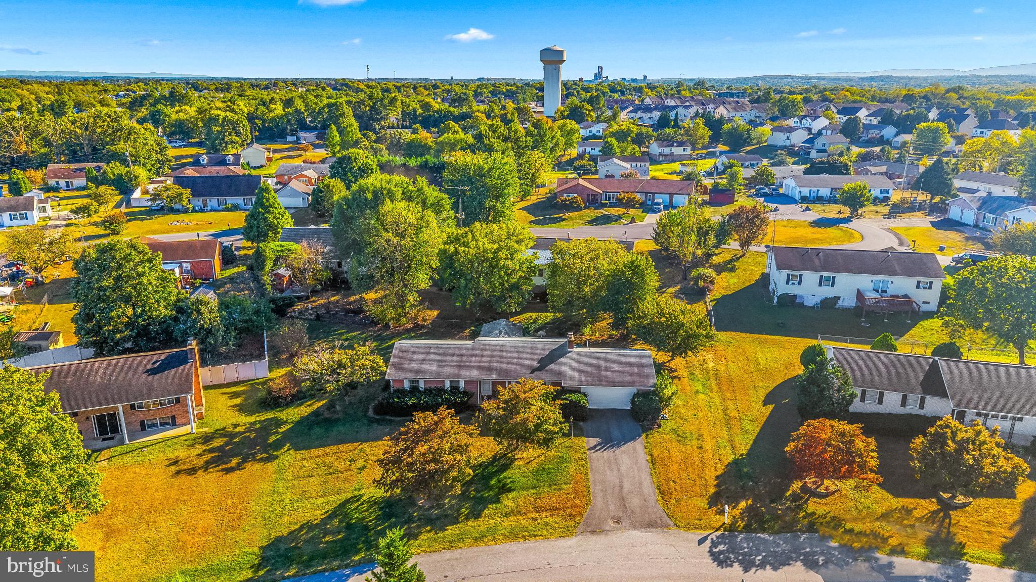 MOUNTAIN VIEW ACRES - Residential
