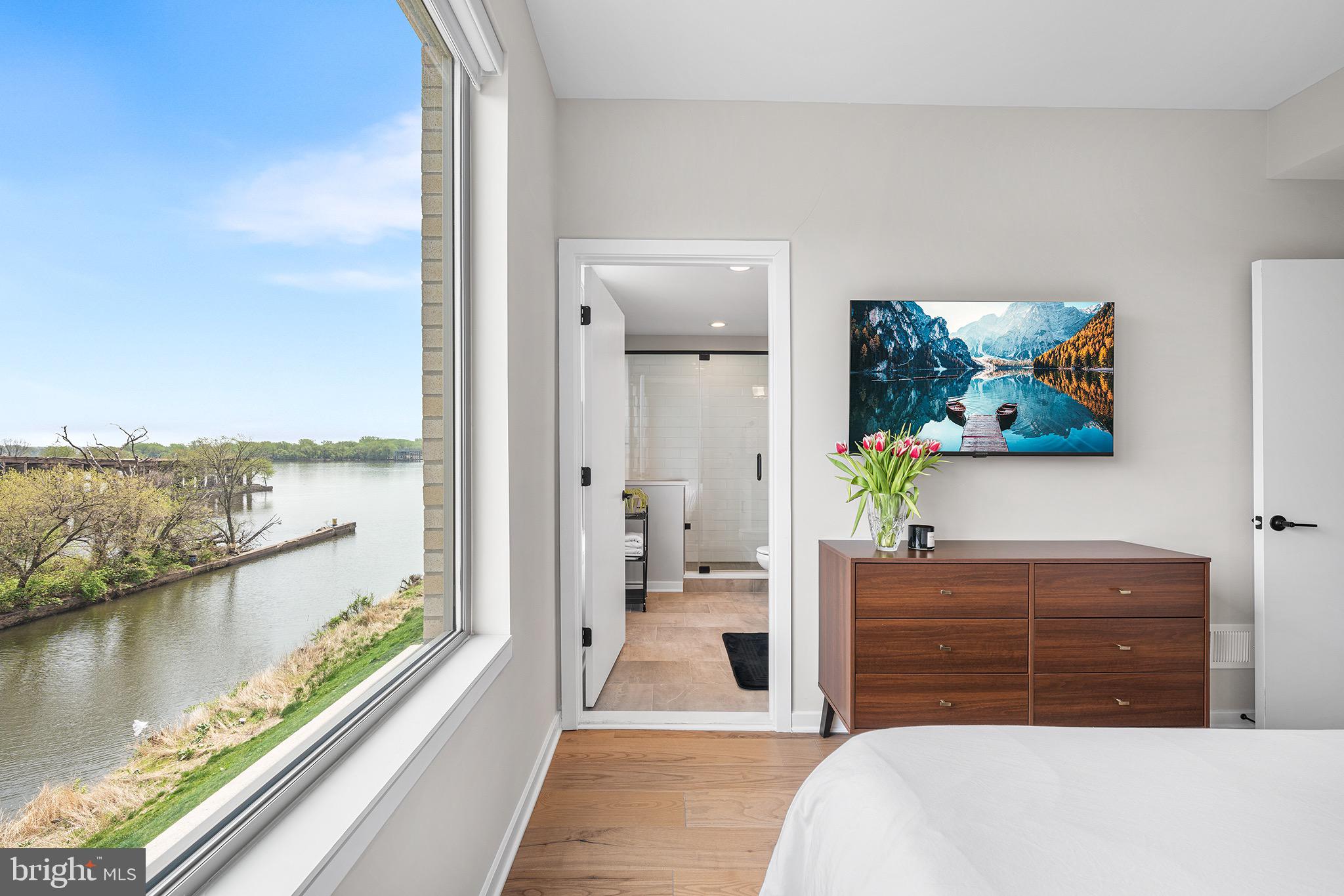 NORTHBANK - Residential