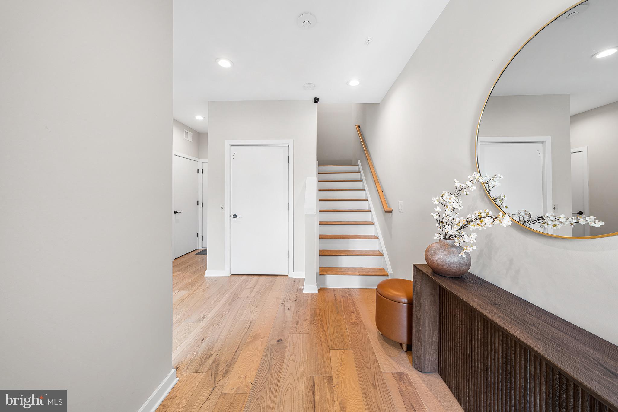 NORTHBANK - Residential