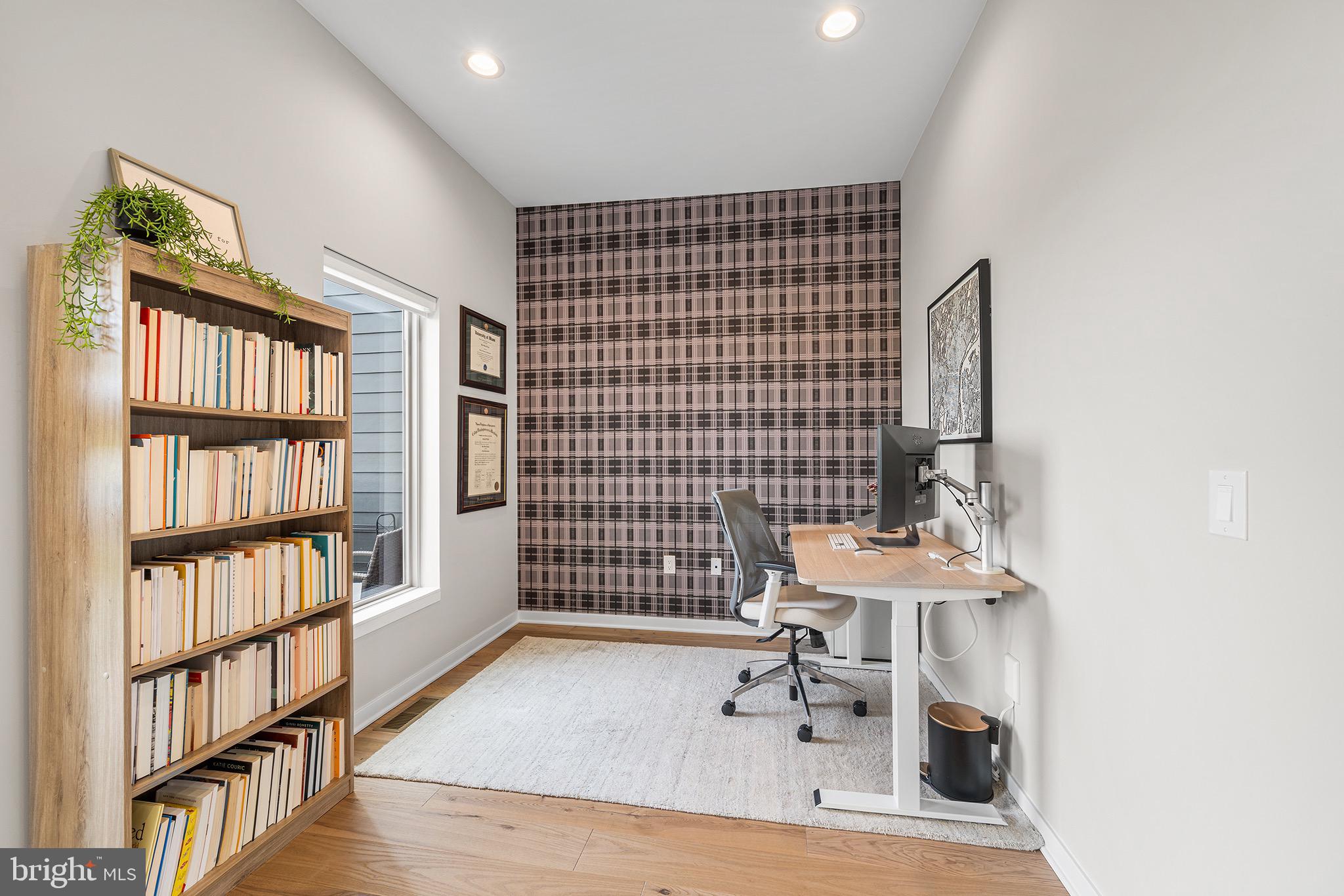 NORTHBANK - Residential