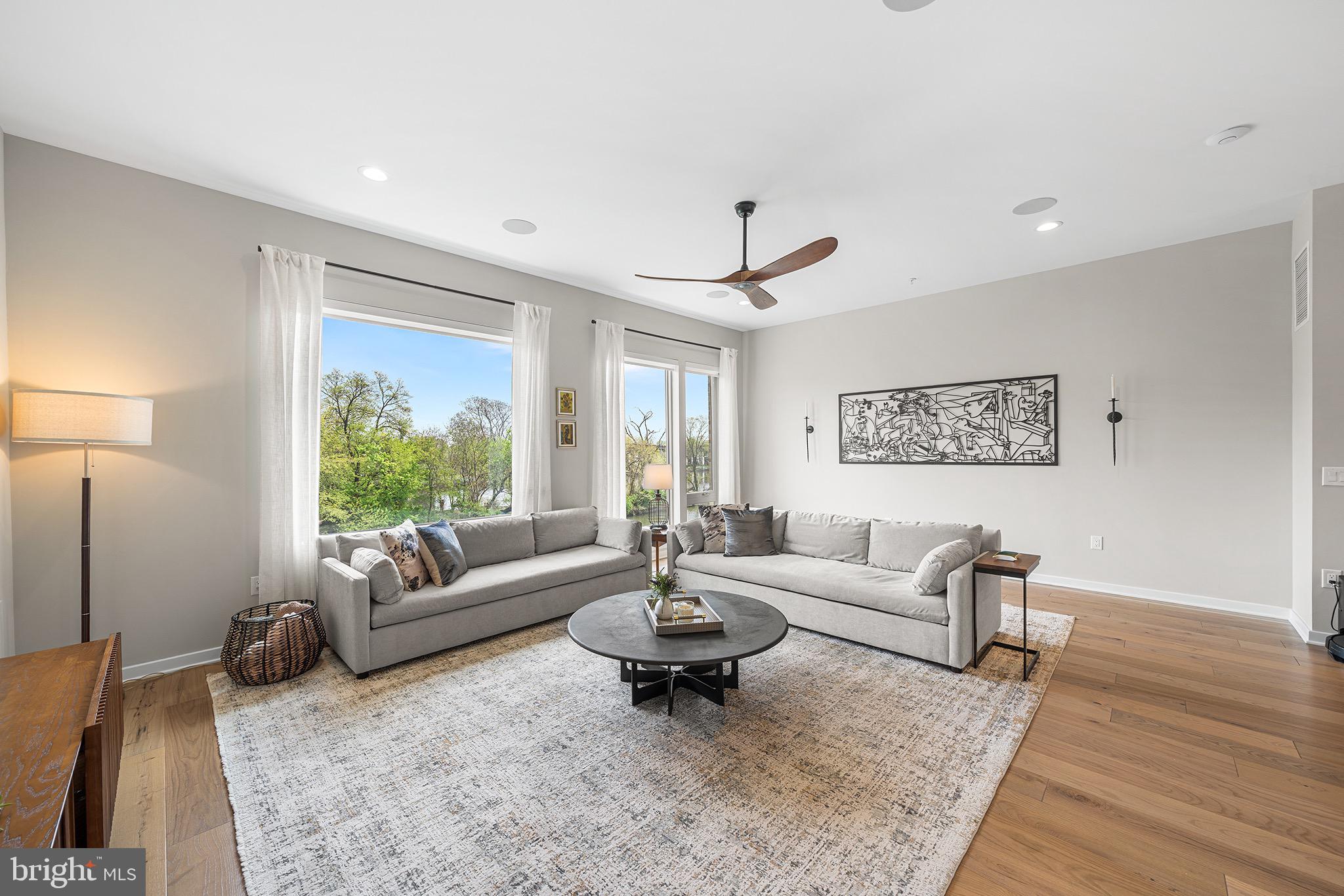 NORTHBANK - Residential