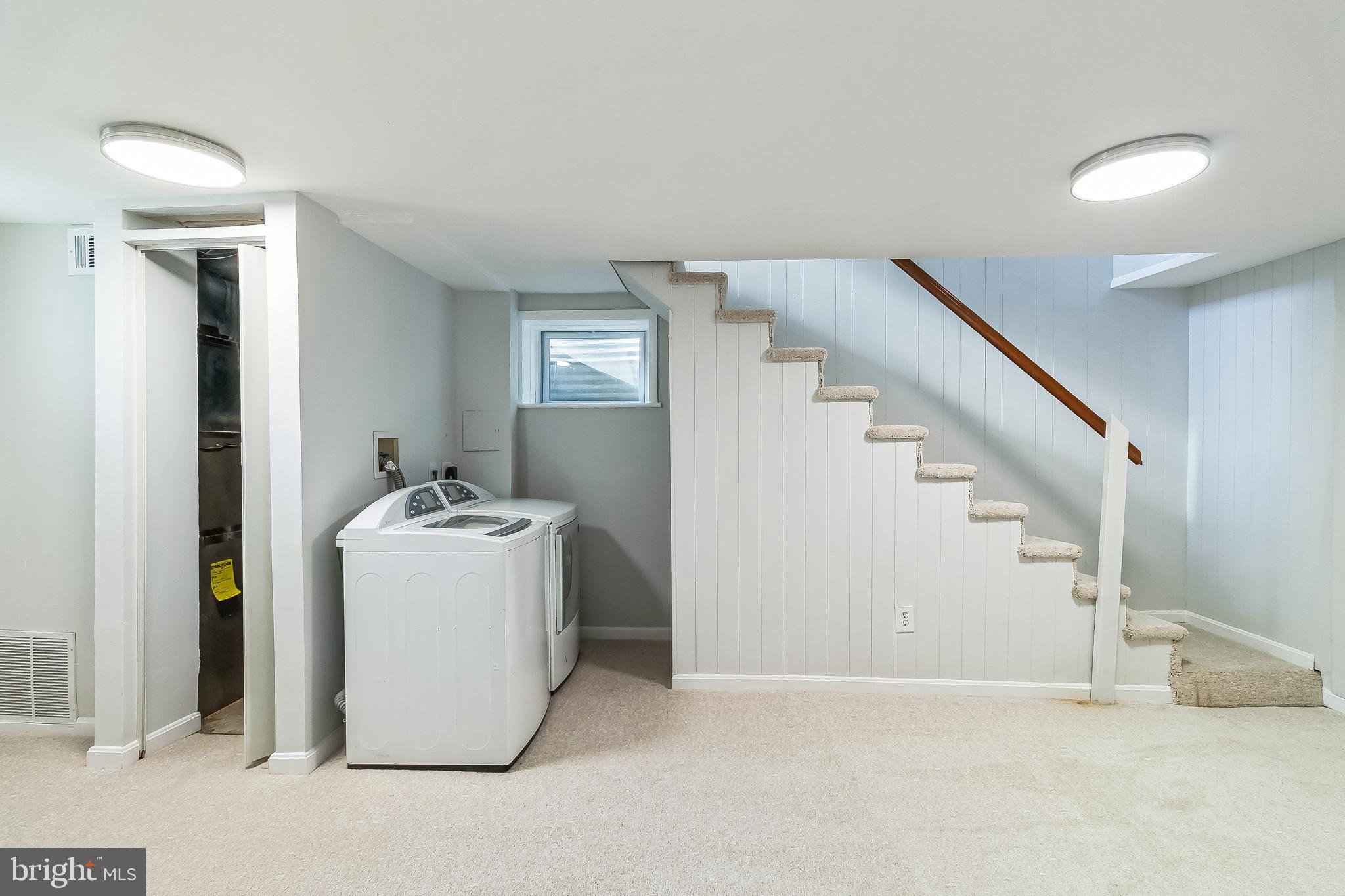 SUNNYSIDE - Residential Lease