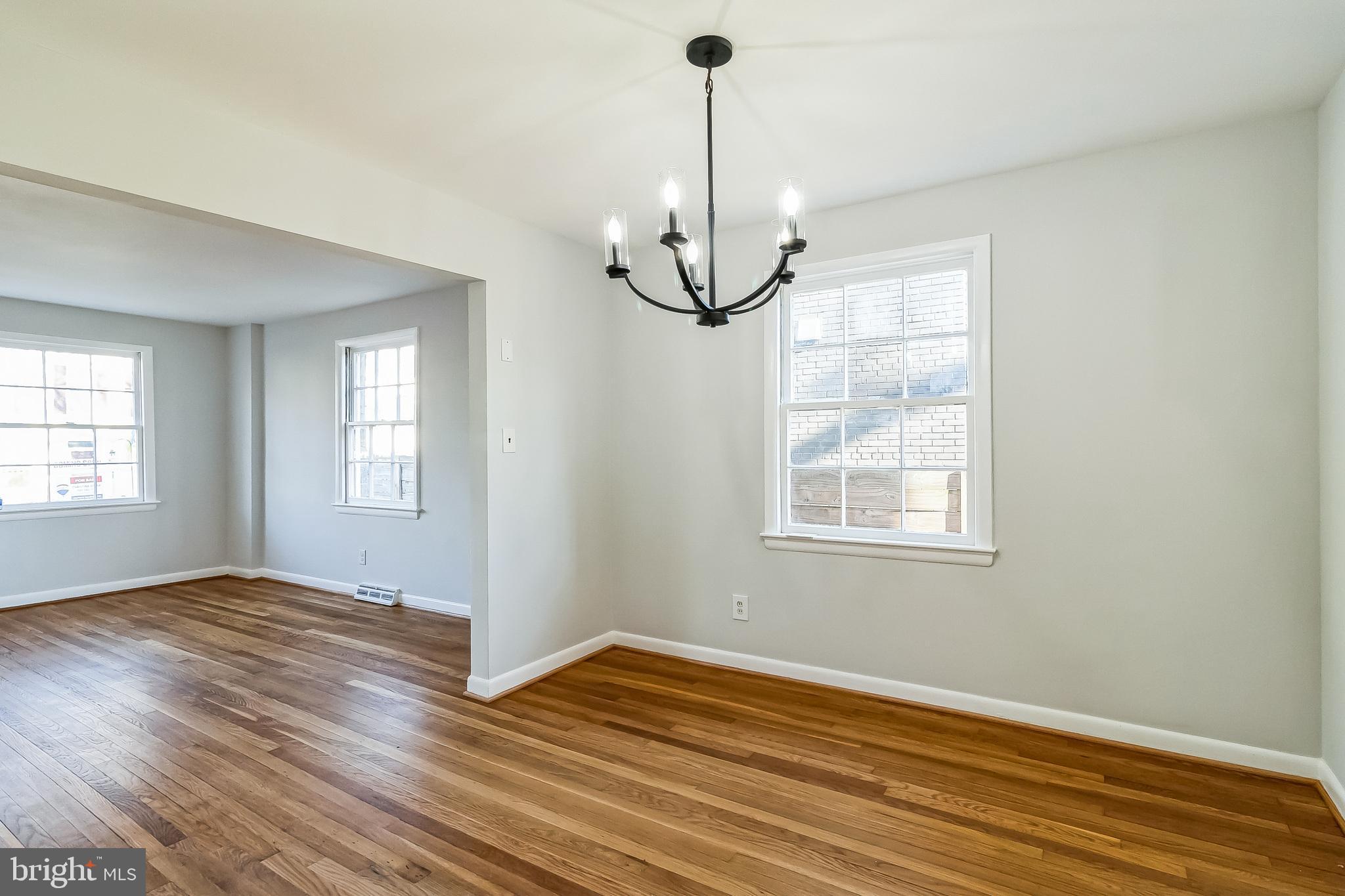 SUNNYSIDE - Residential Lease