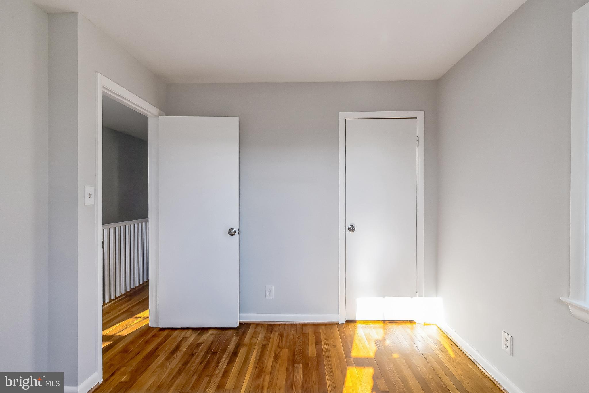 SUNNYSIDE - Residential Lease