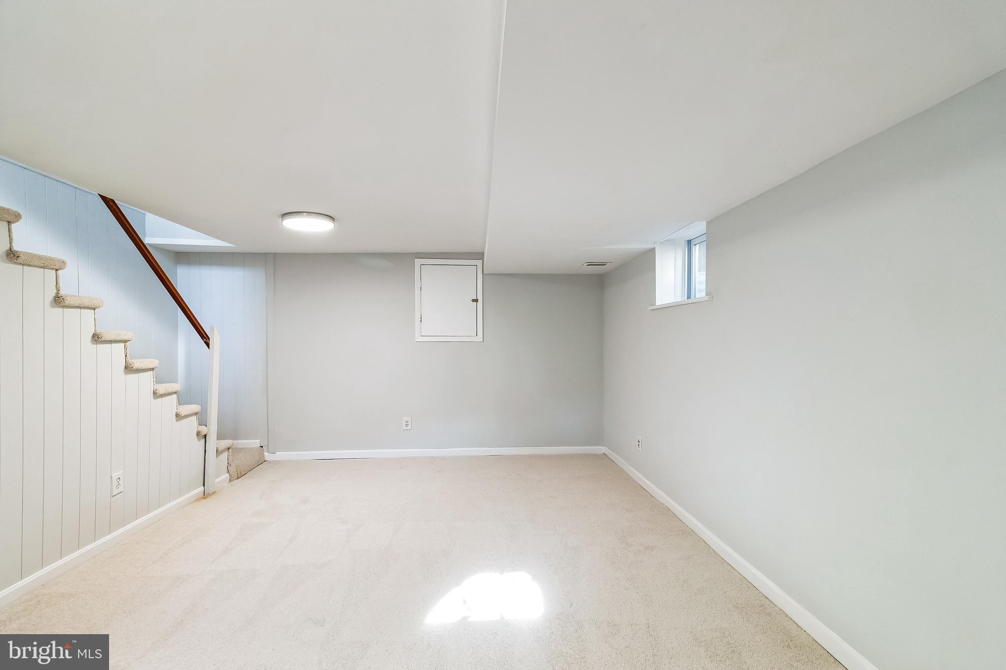 SUNNYSIDE - Residential Lease